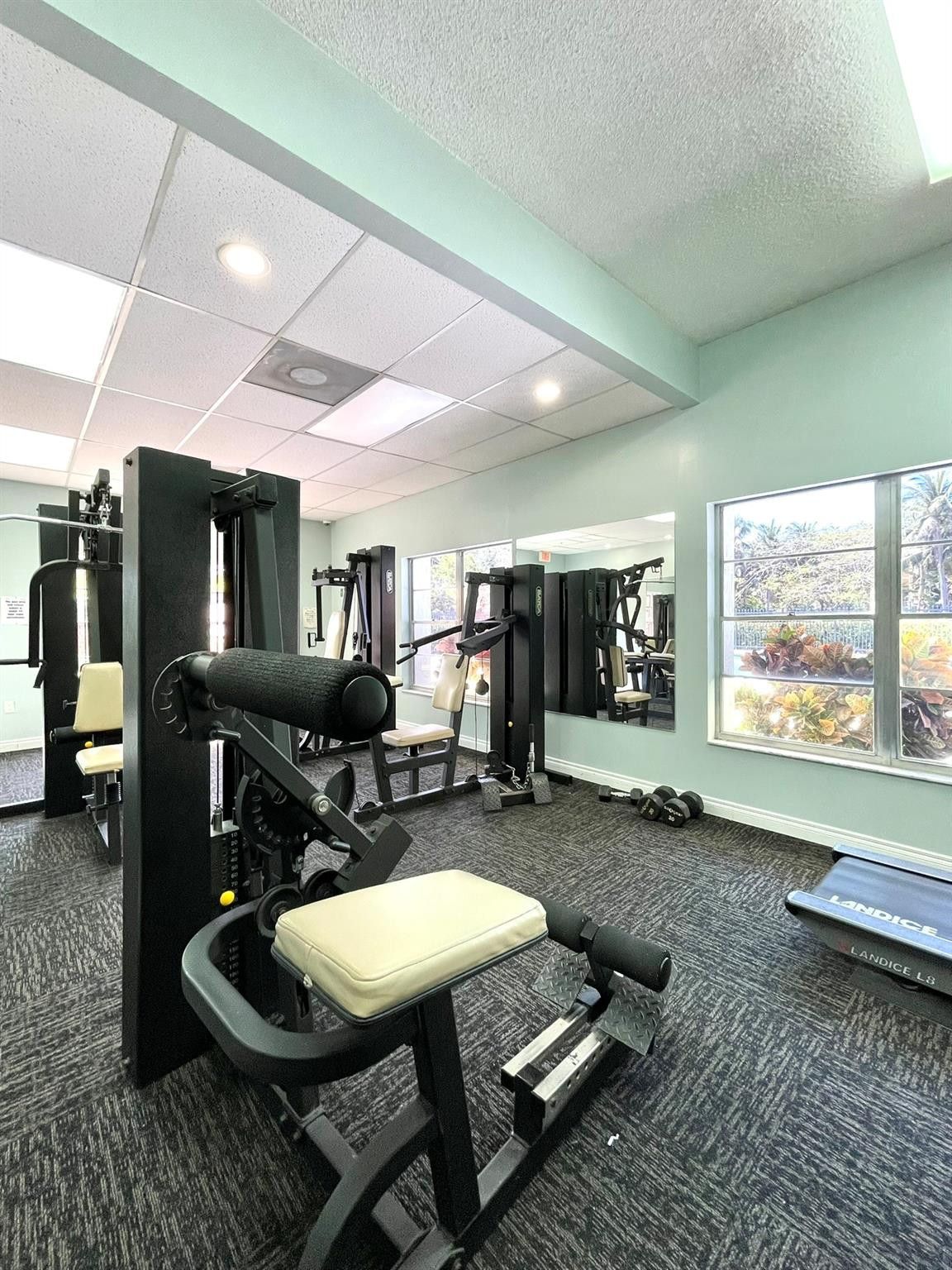 711 N Pine Island Rd 302