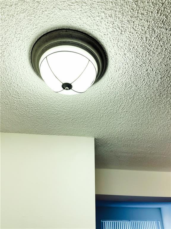 711 N Pine Island Rd 302