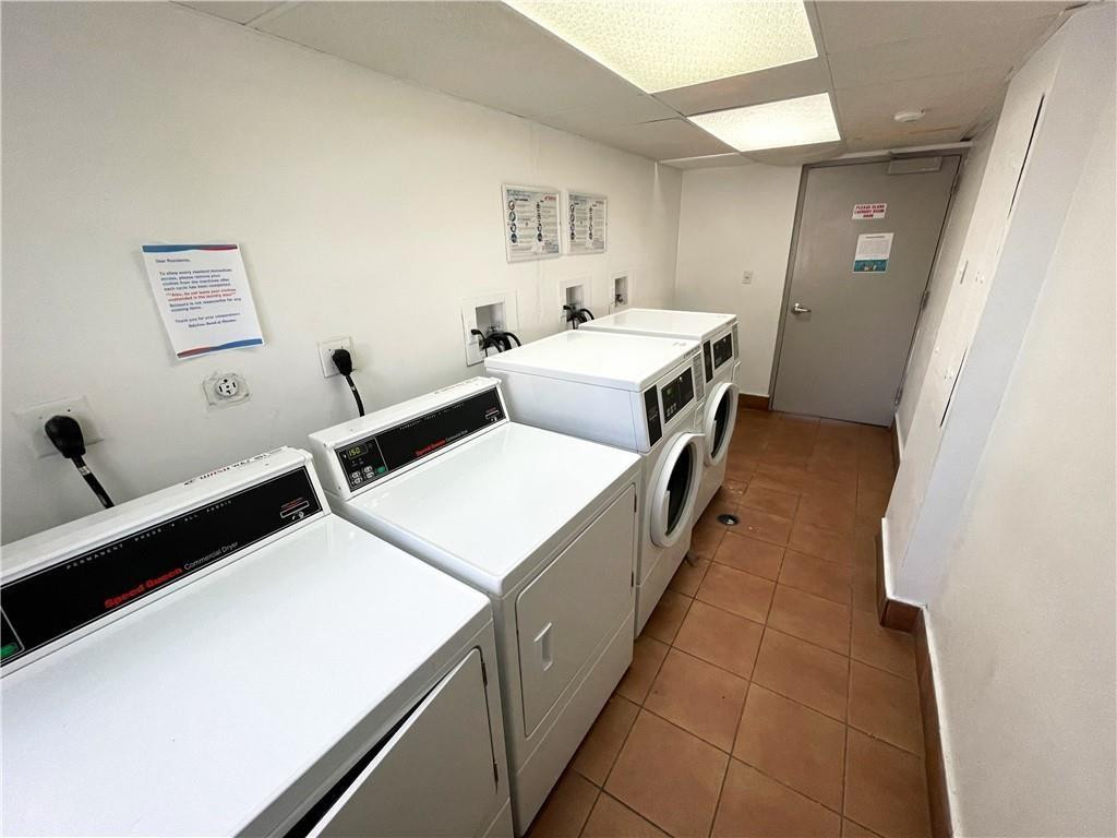 711 N Pine Island Rd 302