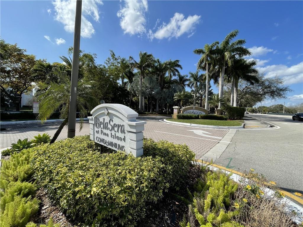 711 N Pine Island Rd 302