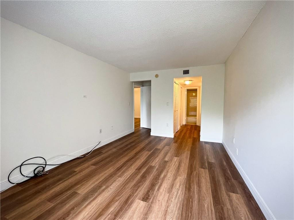 711 N Pine Island Rd 302