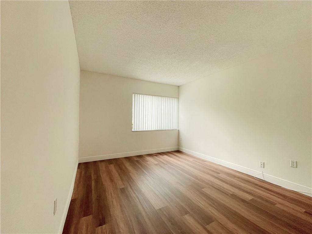 711 N Pine Island Rd 302