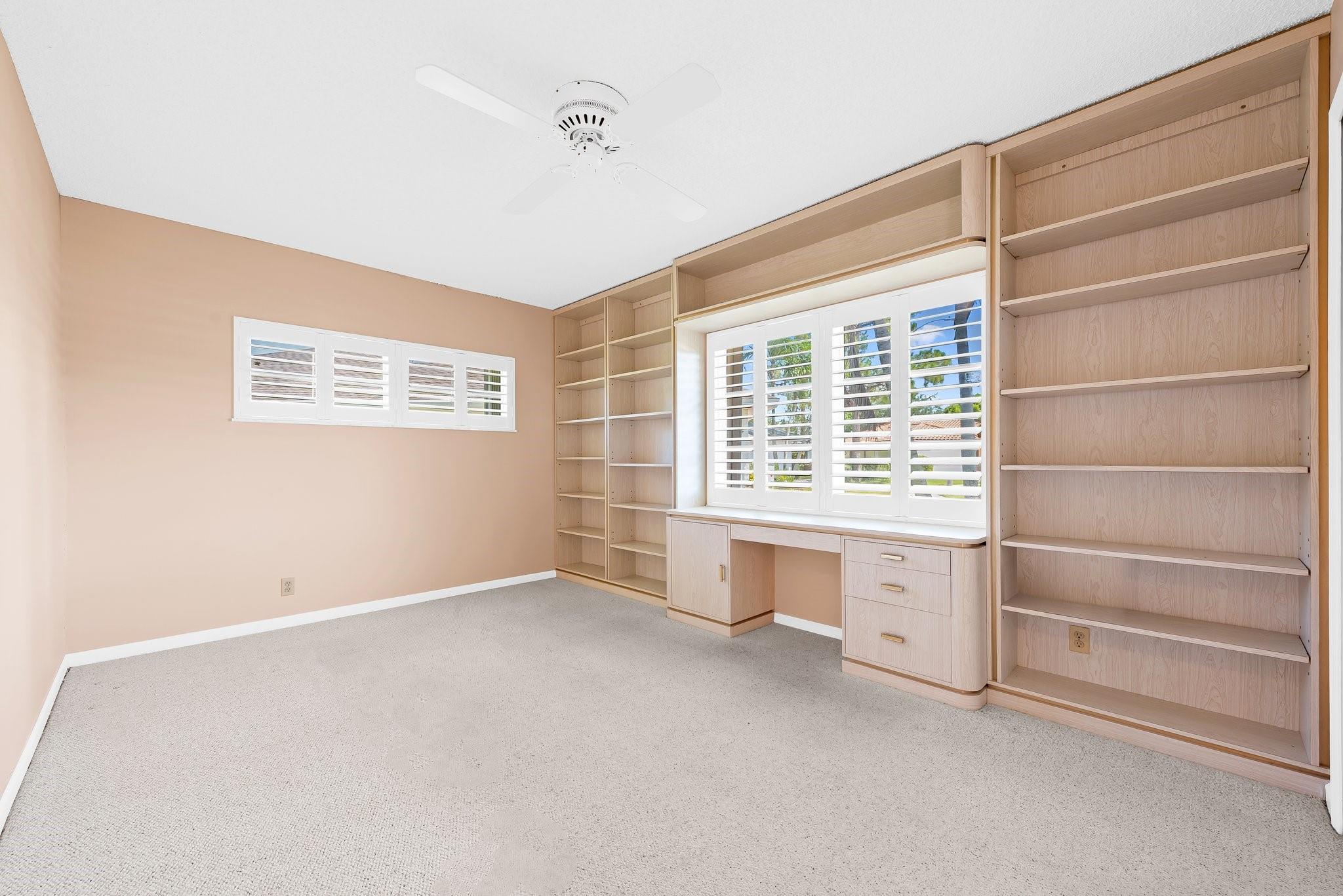 10893 Ventura Cir