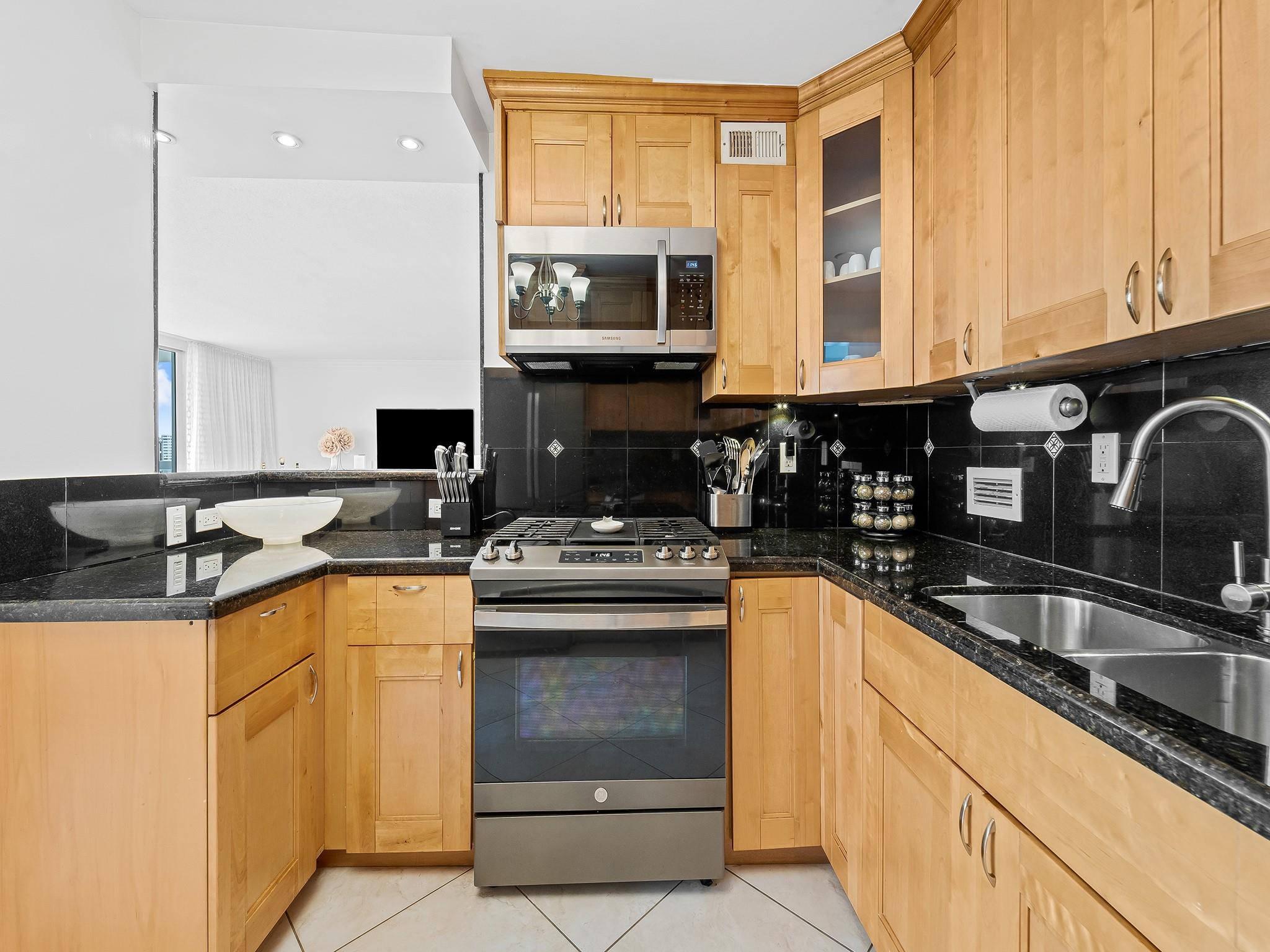 2030 S Ocean Dr 626