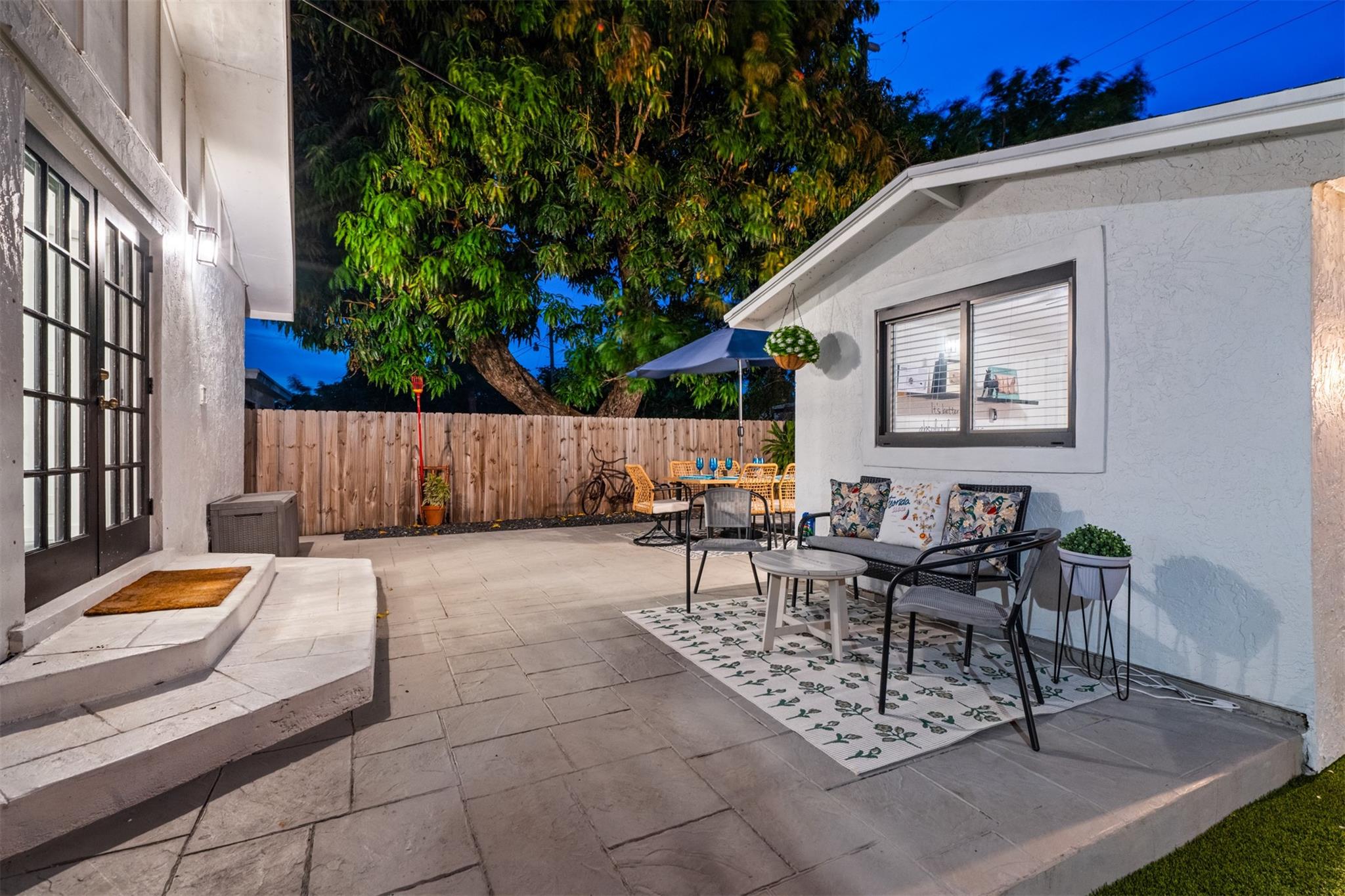 439 Monroe Dr