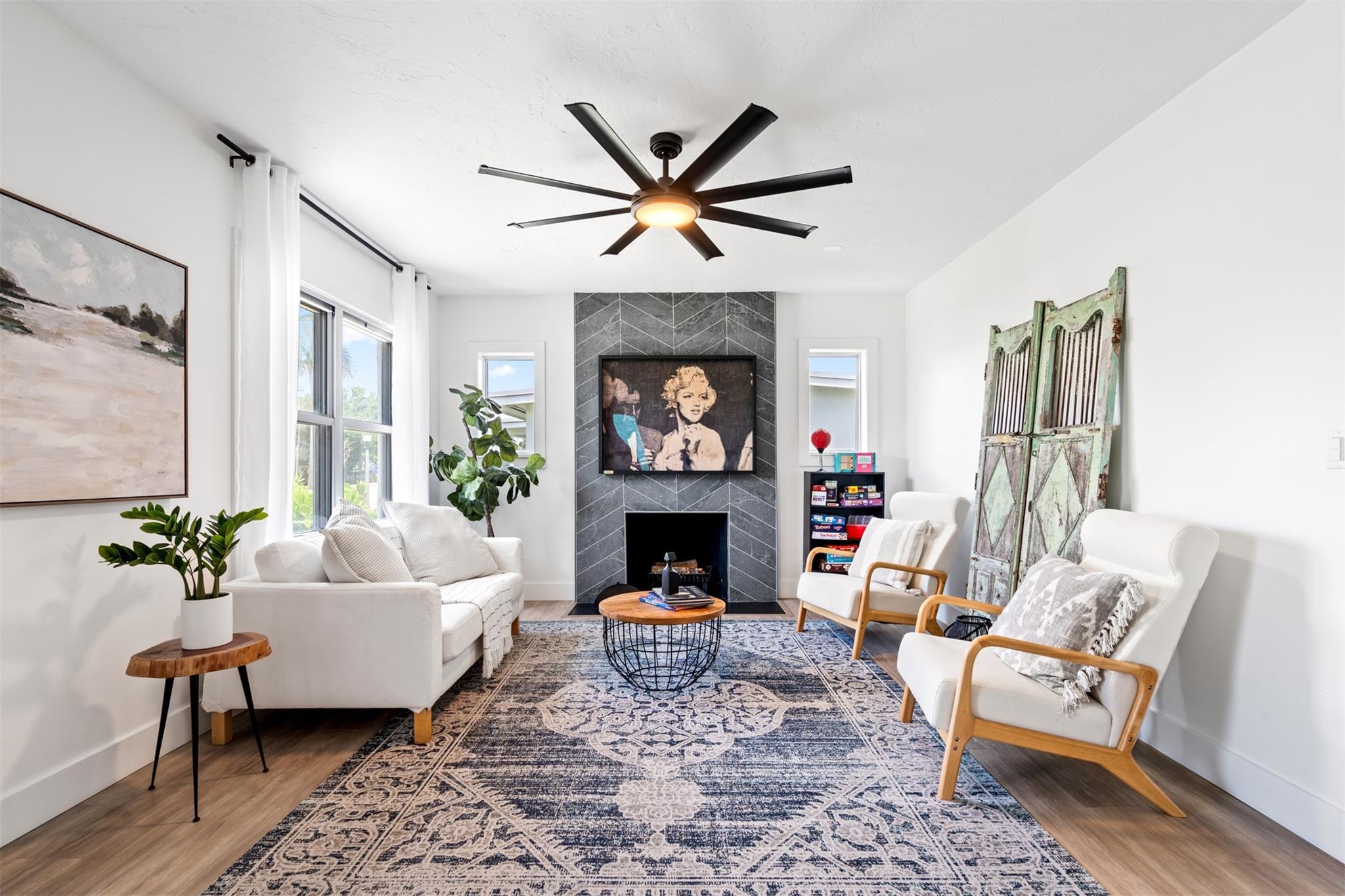 439 Monroe Dr