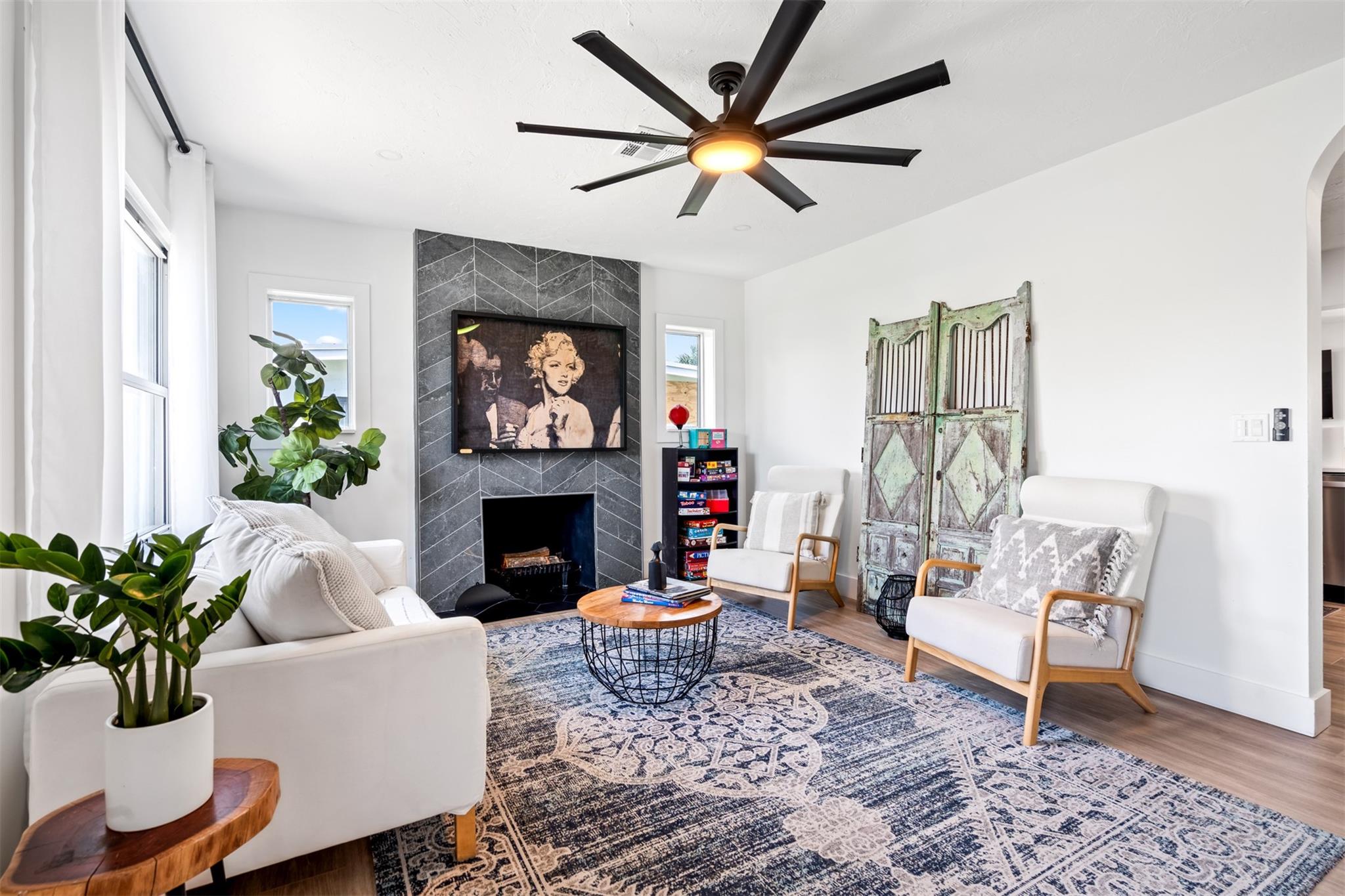 439 Monroe Dr