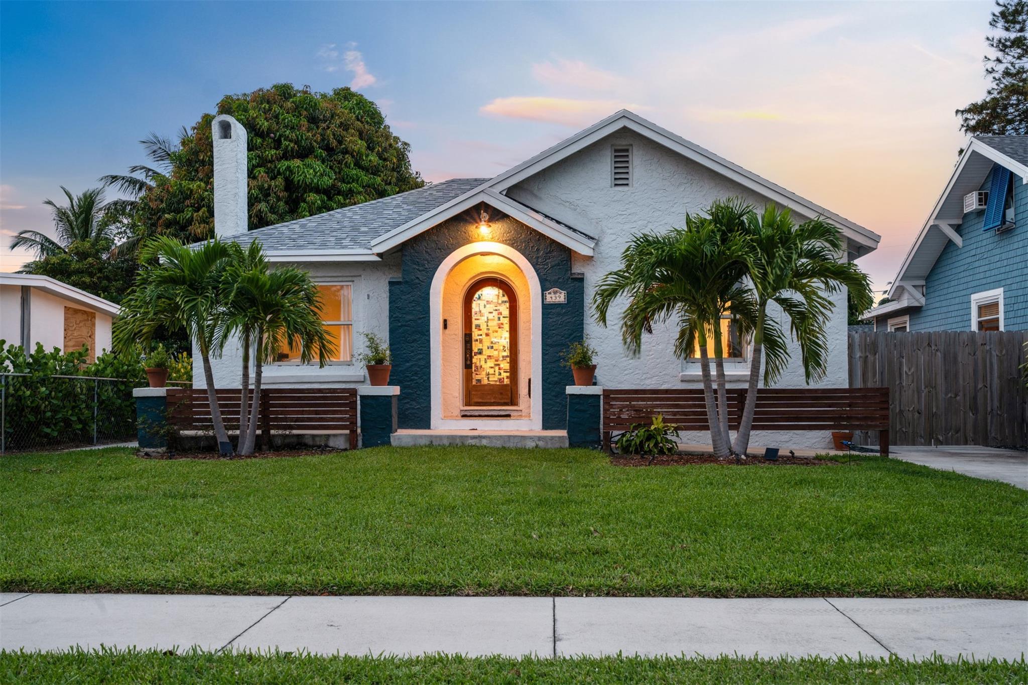 439 Monroe Dr