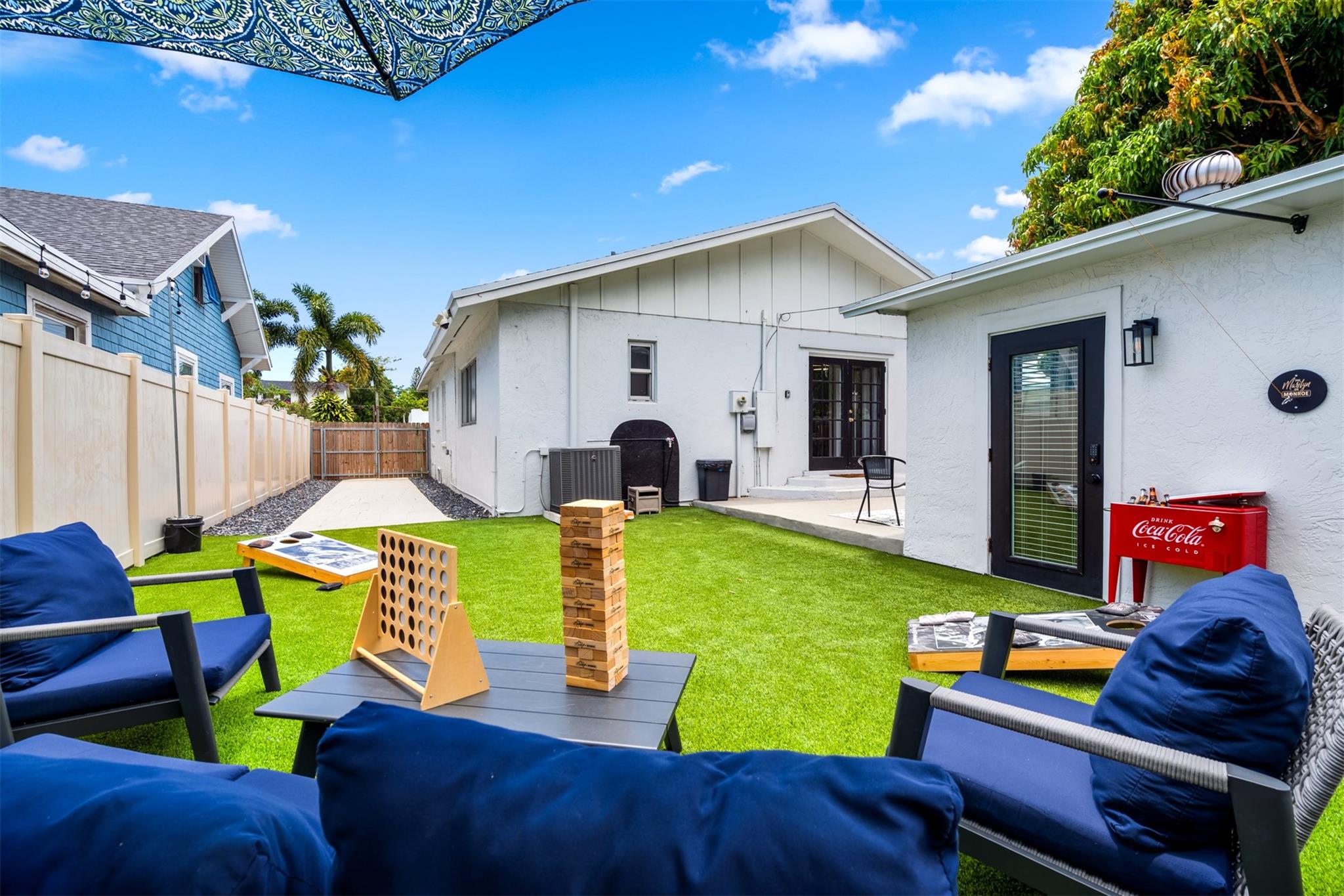 439 Monroe Dr