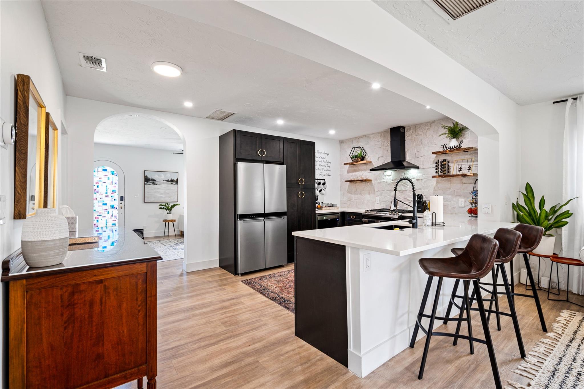 439 Monroe Dr