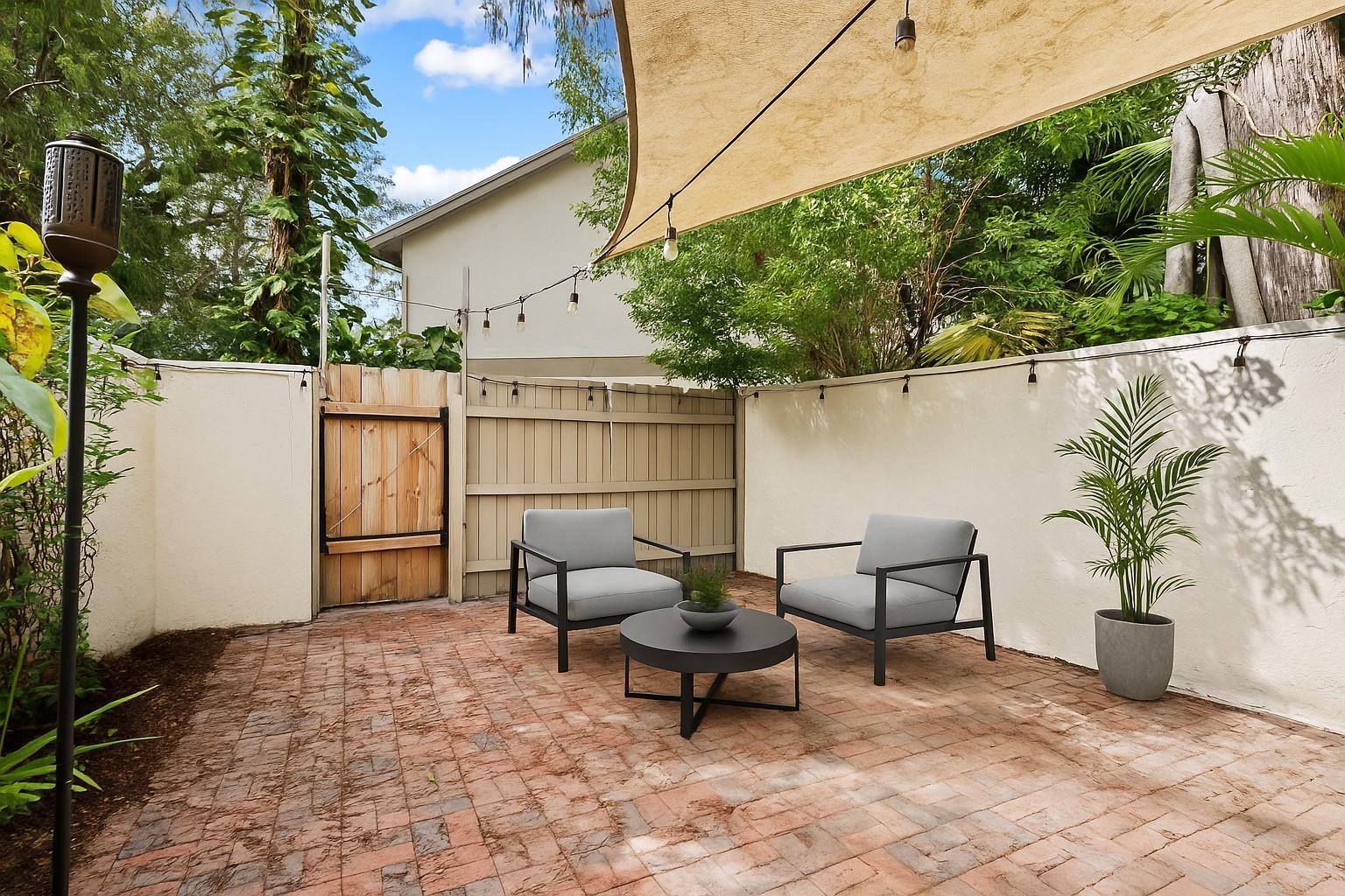 3082 S Oakland Forest Dr 1305