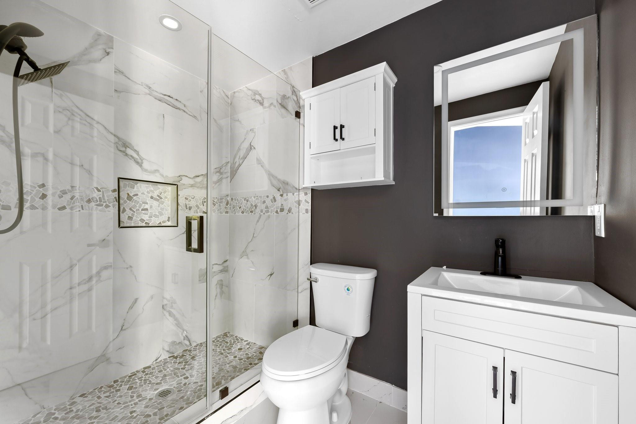 3082 S Oakland Forest Dr 1305