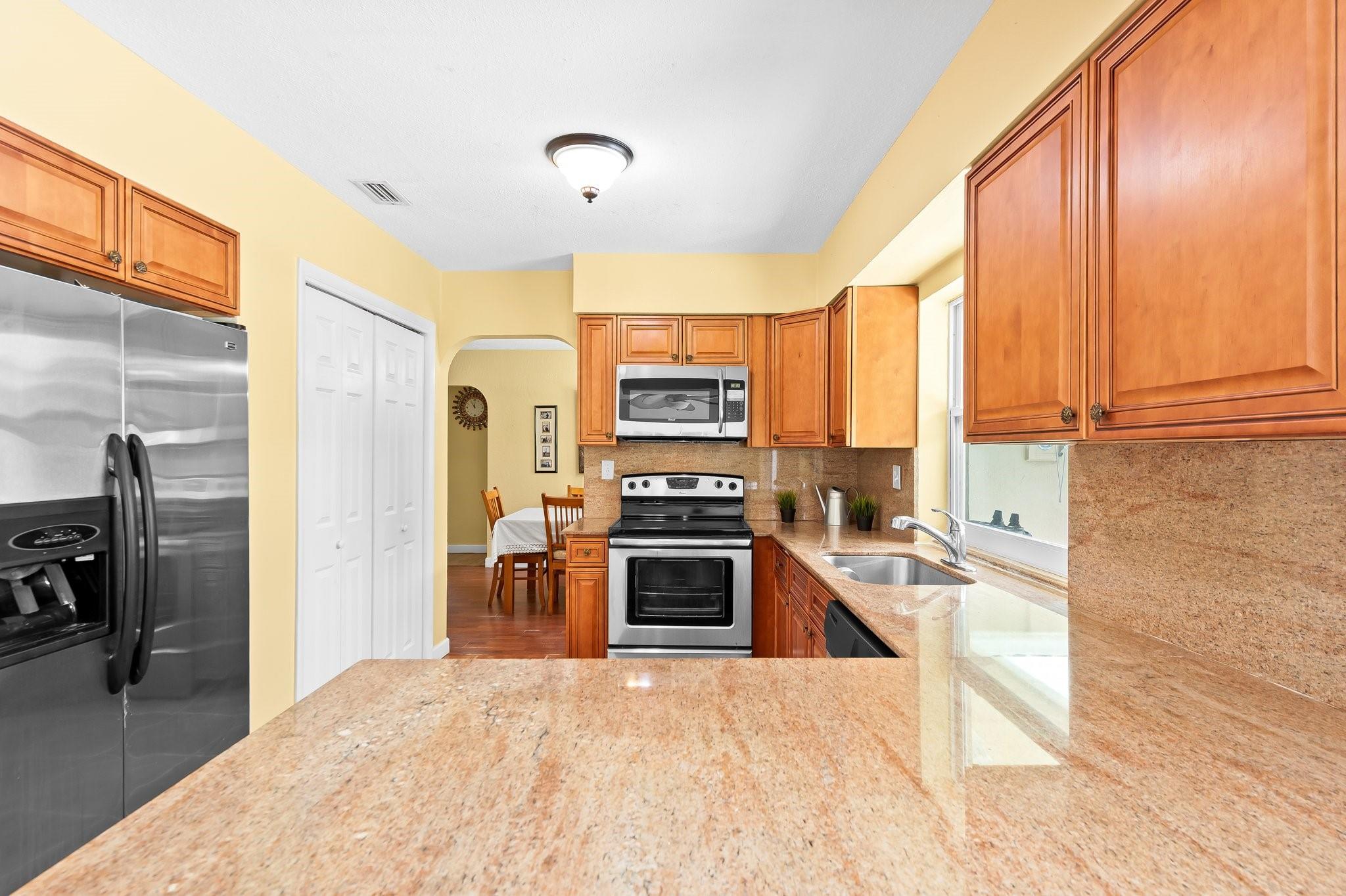 2540 NW 9th Ter