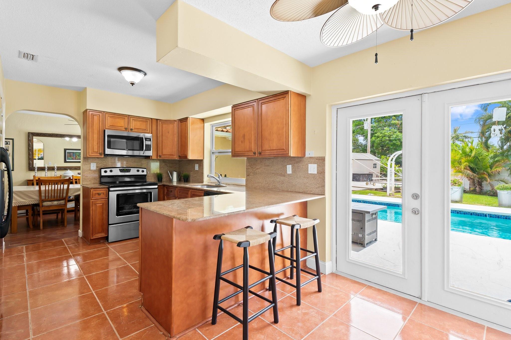 2540 NW 9th Ter