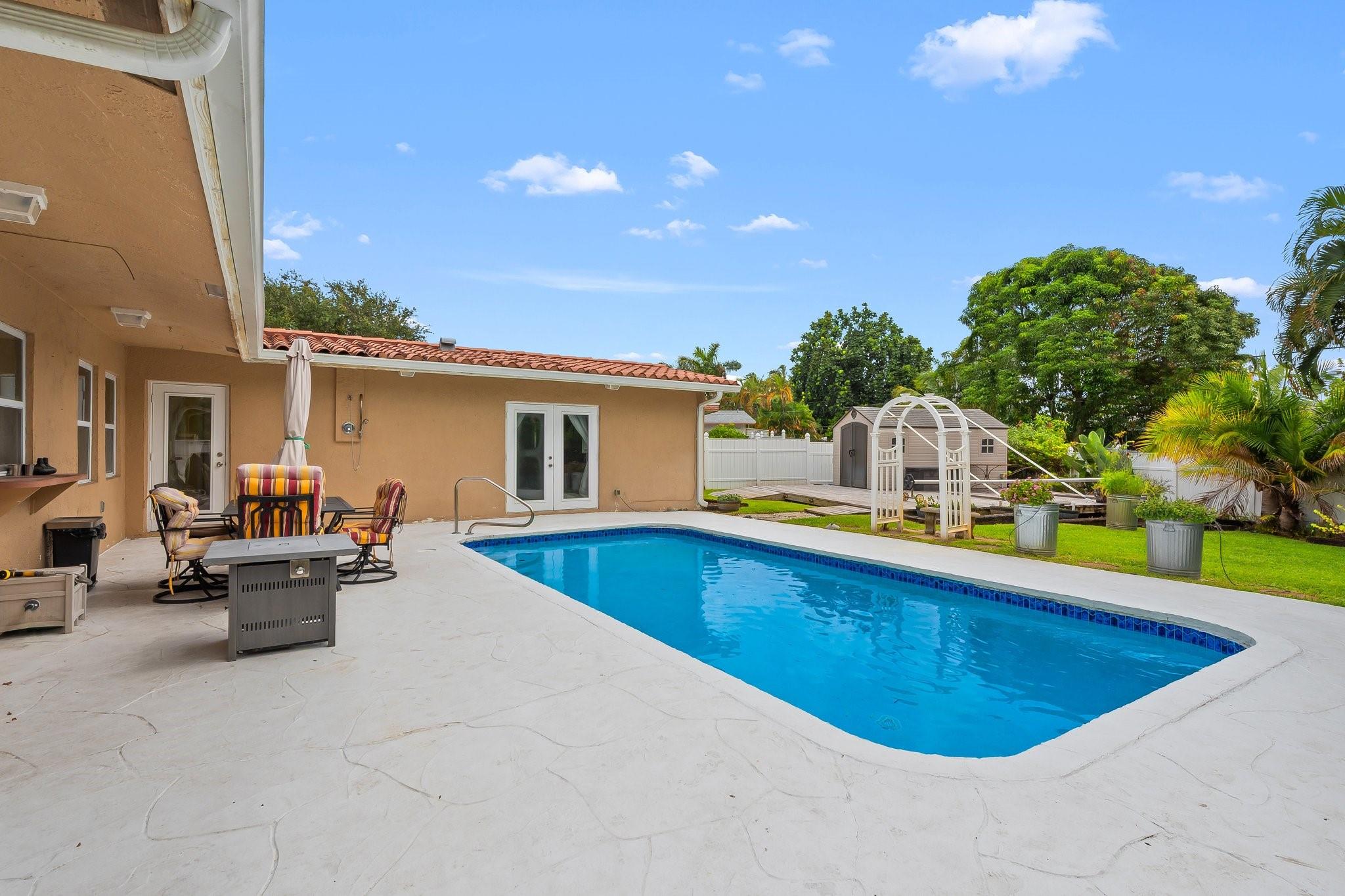 2540 NW 9th Ter