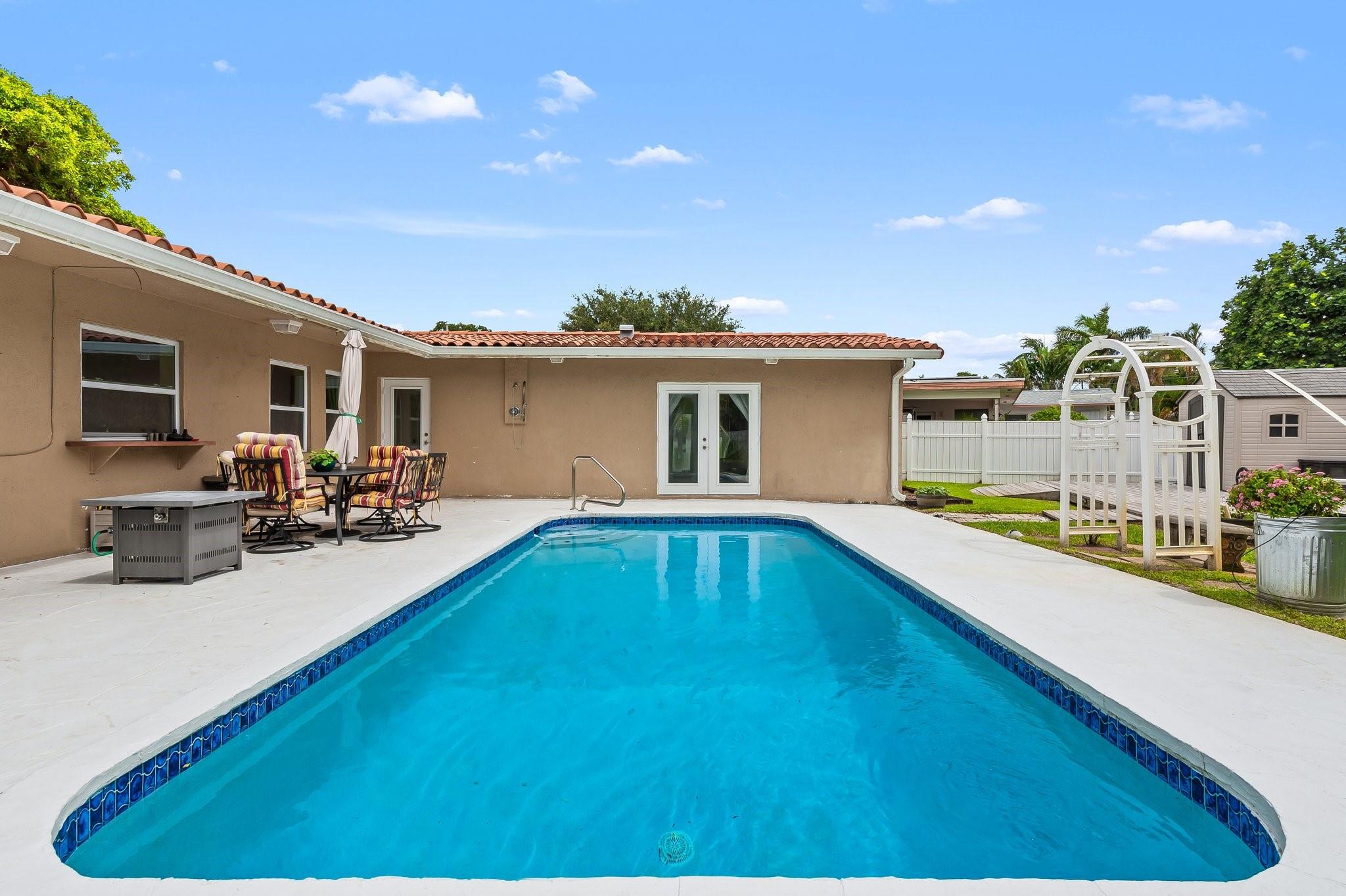 2540 NW 9th Ter