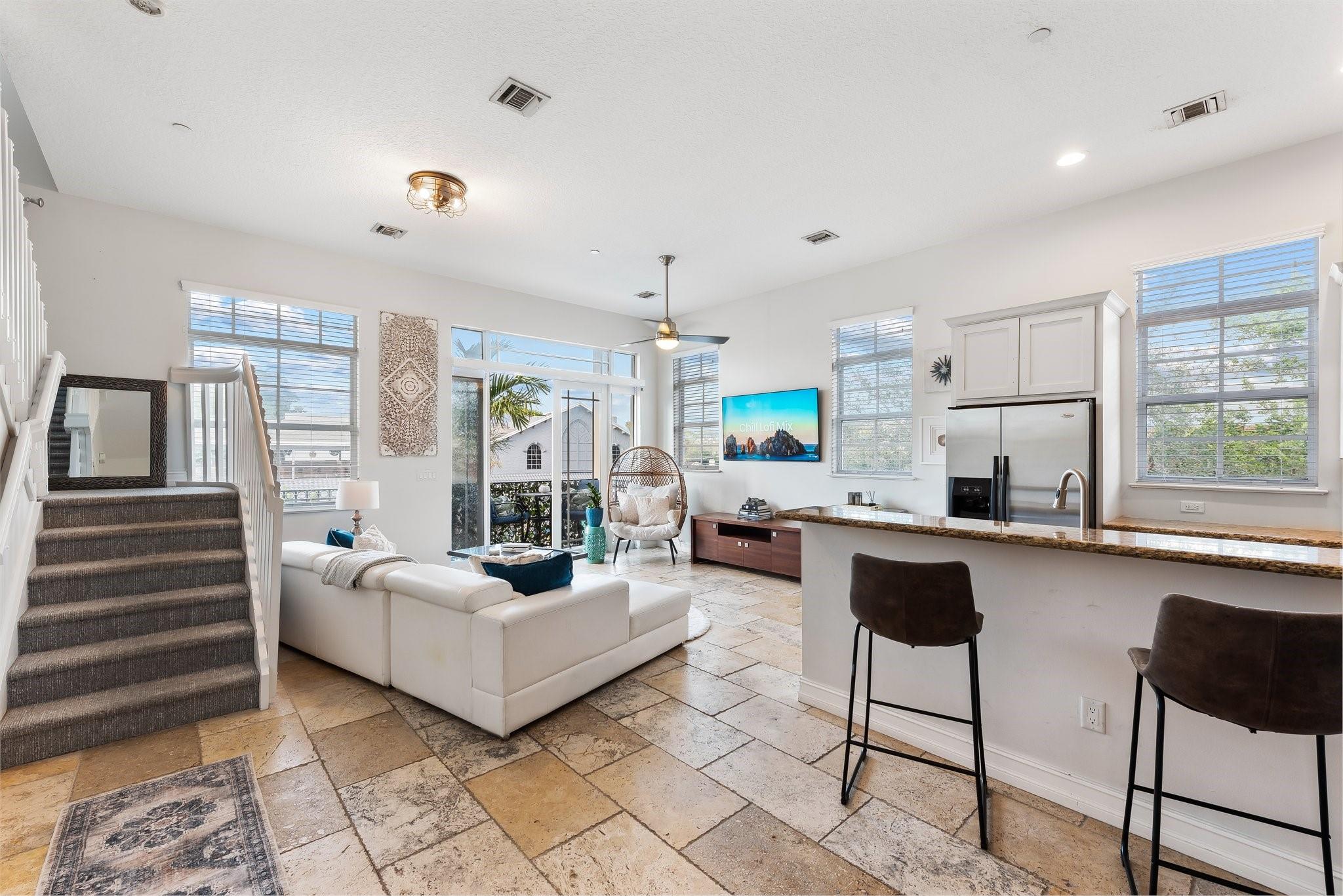 2350 Wilton Dr 2350