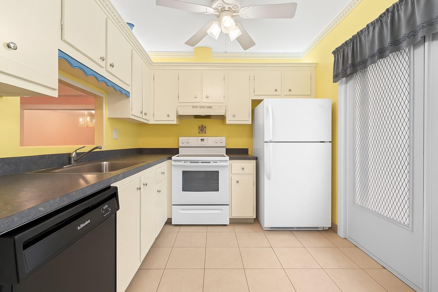 5100 NW 35th St 110