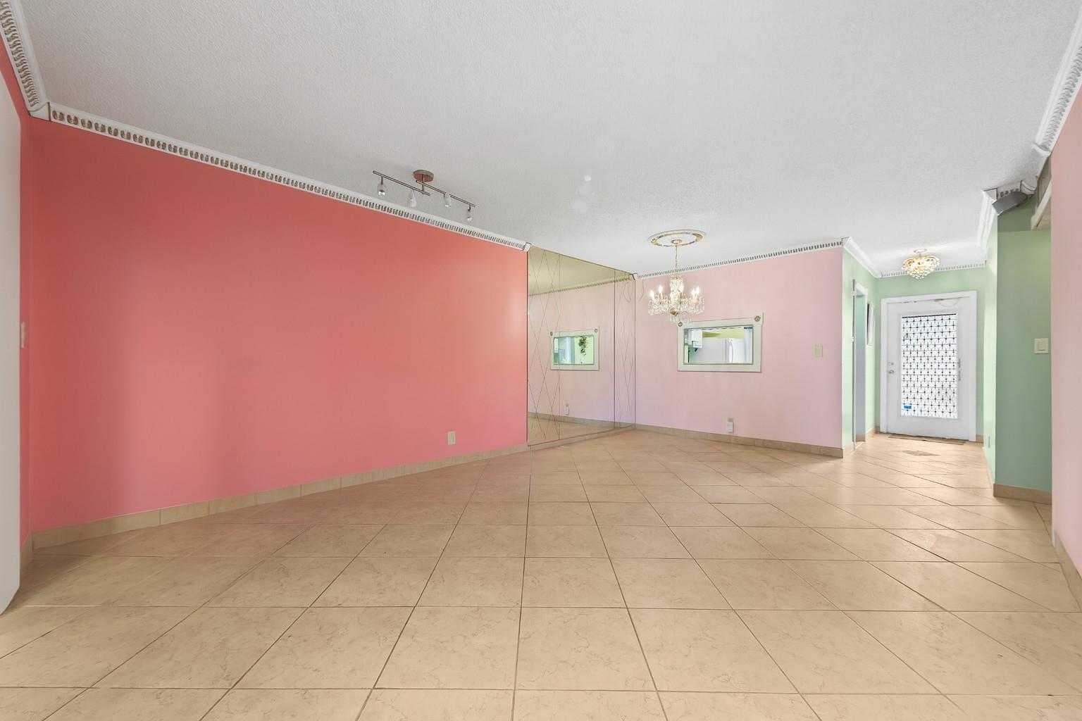 5100 NW 35th St 110