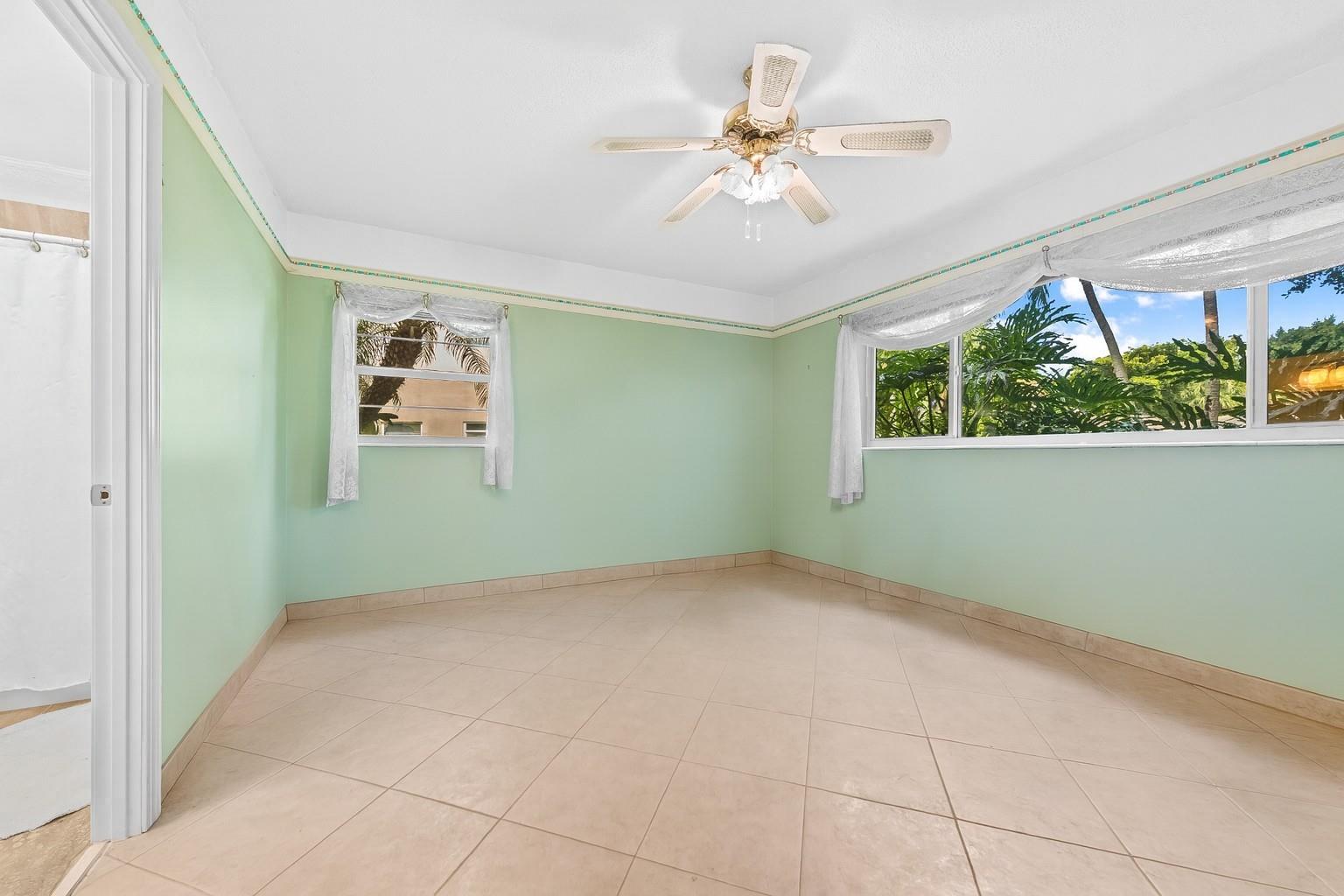 5100 NW 35th St 110