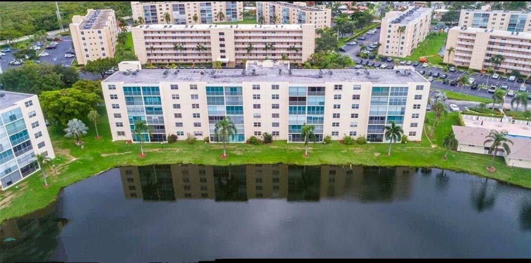 131 SE 3rd Ave 401