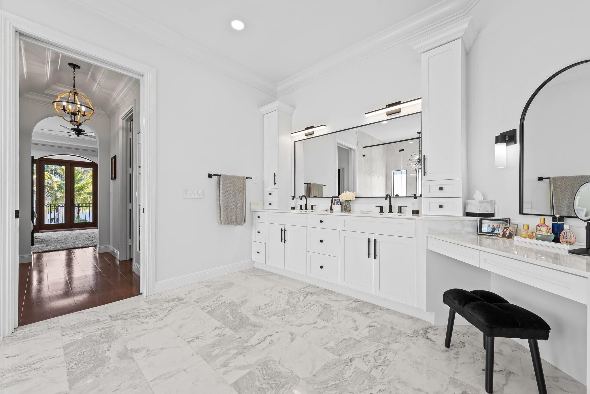 3322 NE 16th Pl