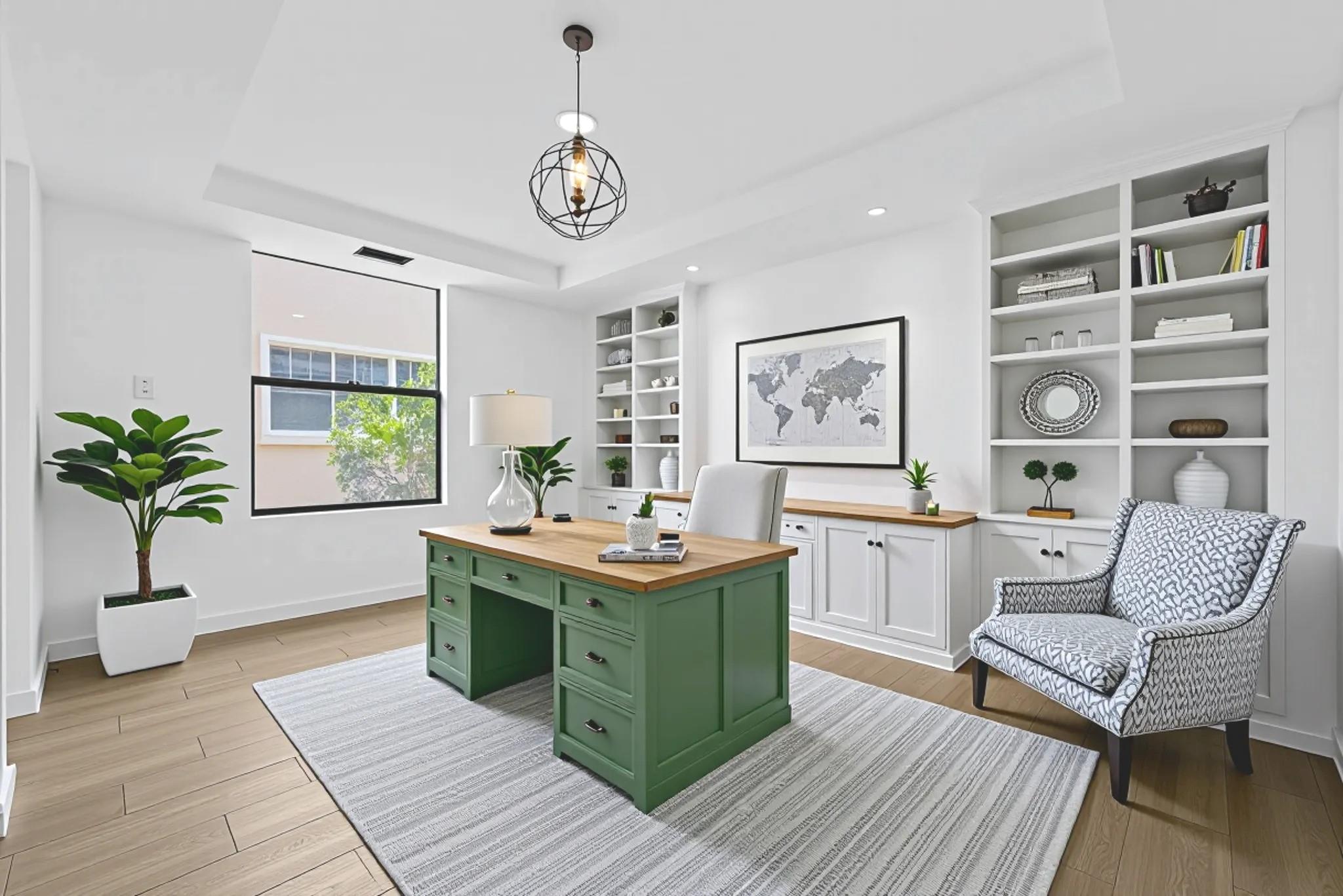 722 NE 15th Ave 2