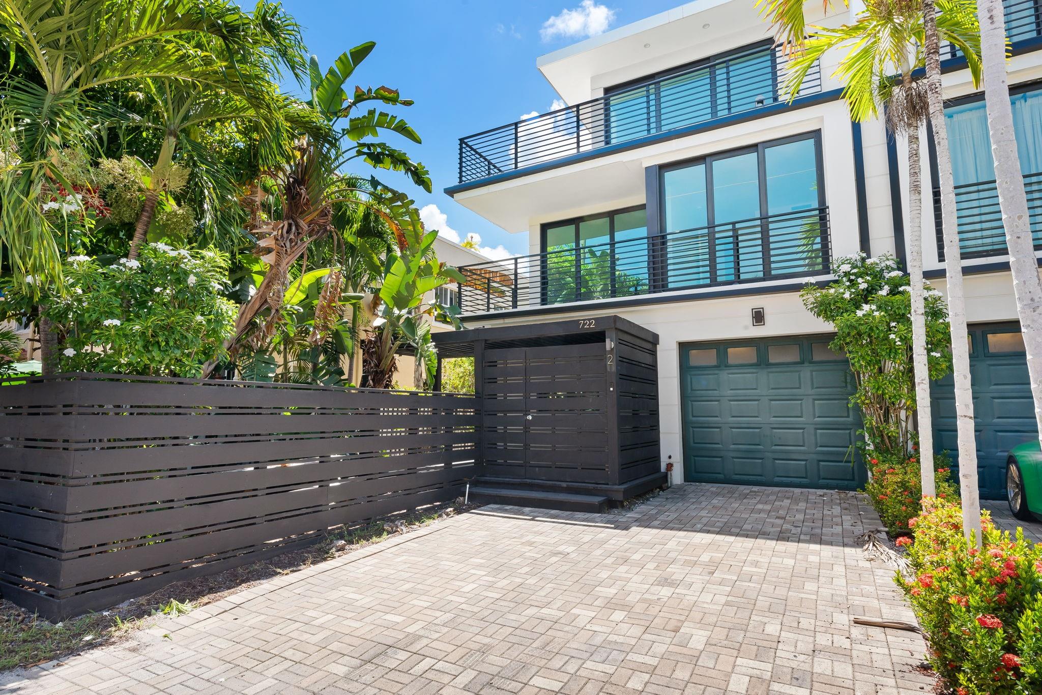 722 NE 15th Ave 2