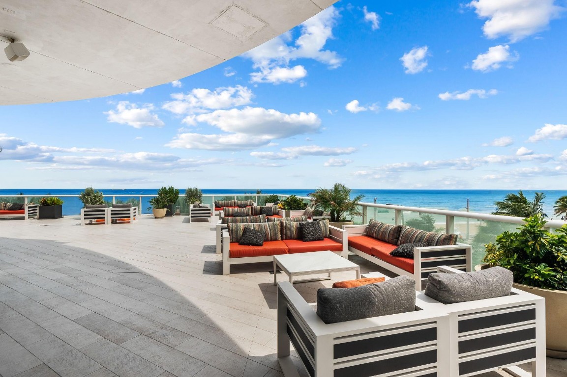 3101 Bayshore Dr 1108