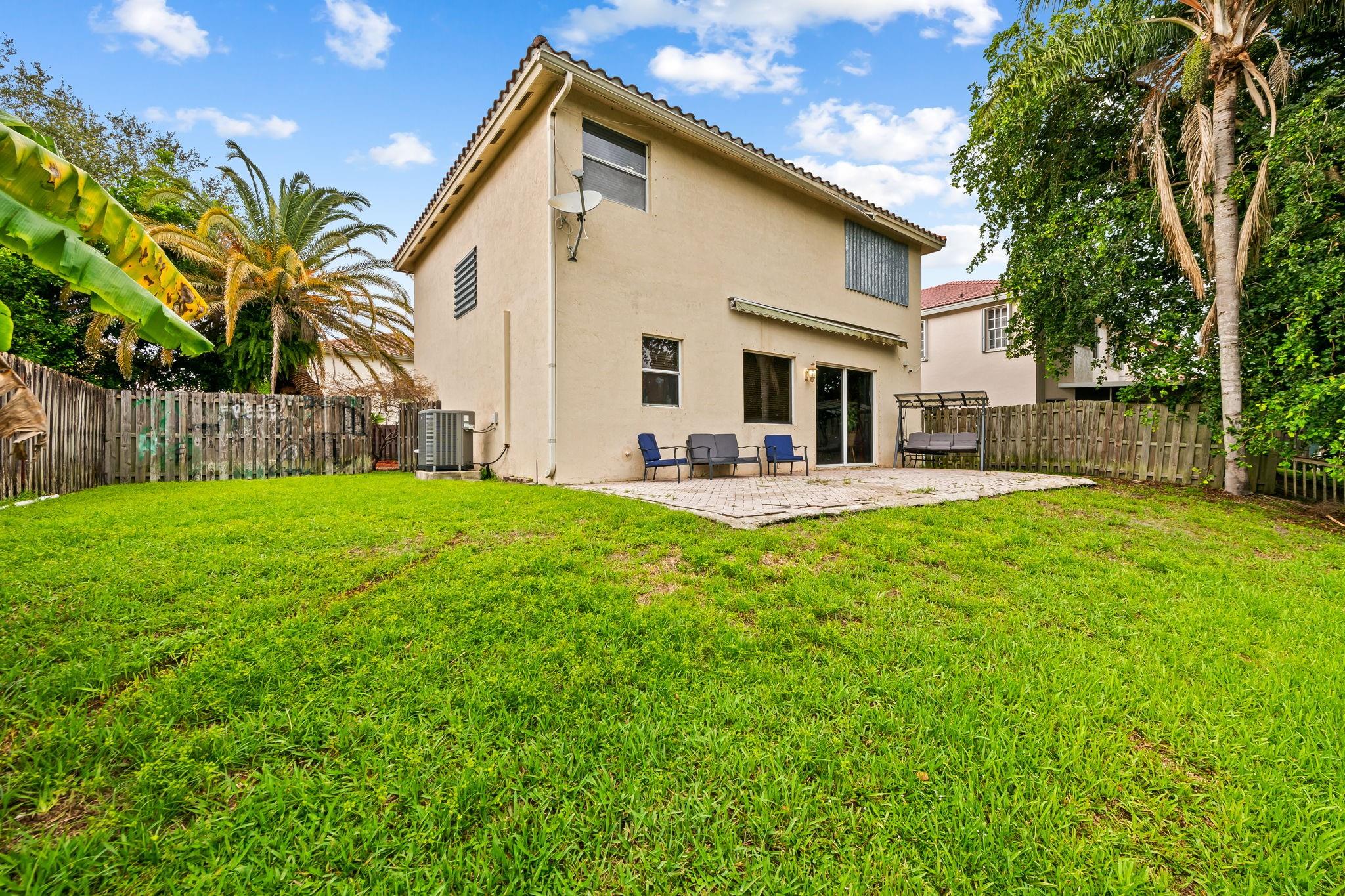 2010 NW 99th Ave