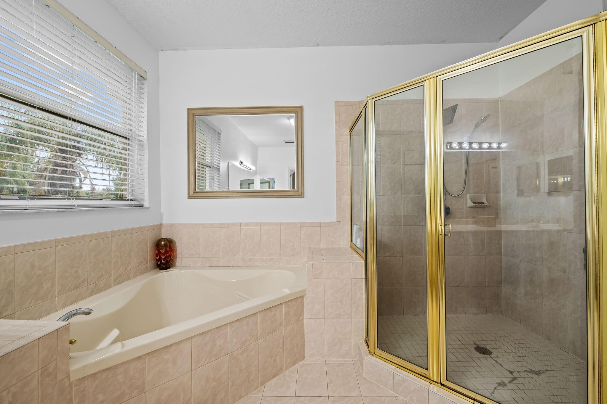 2010 NW 99th Ave