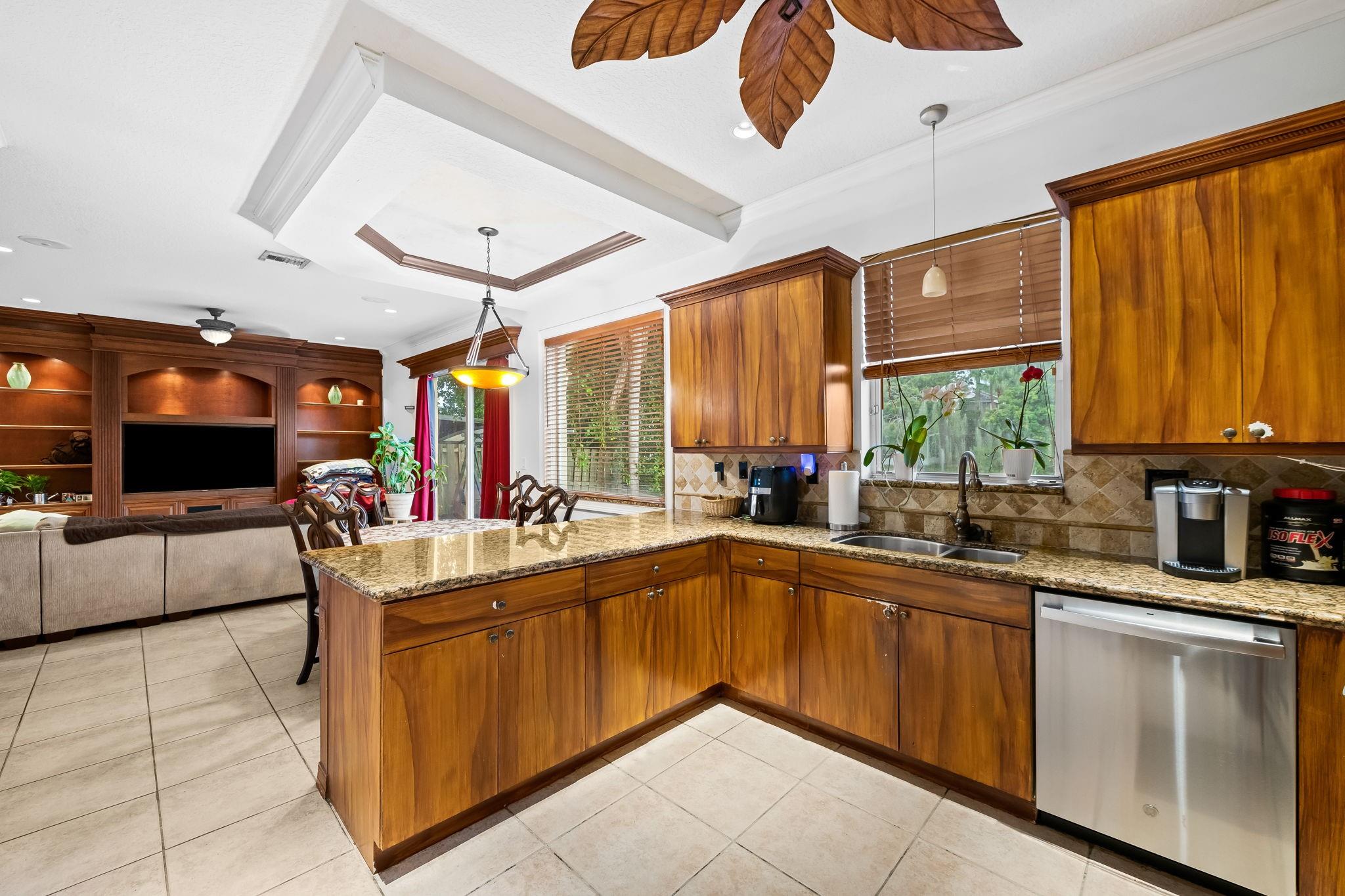 2010 NW 99th Ave