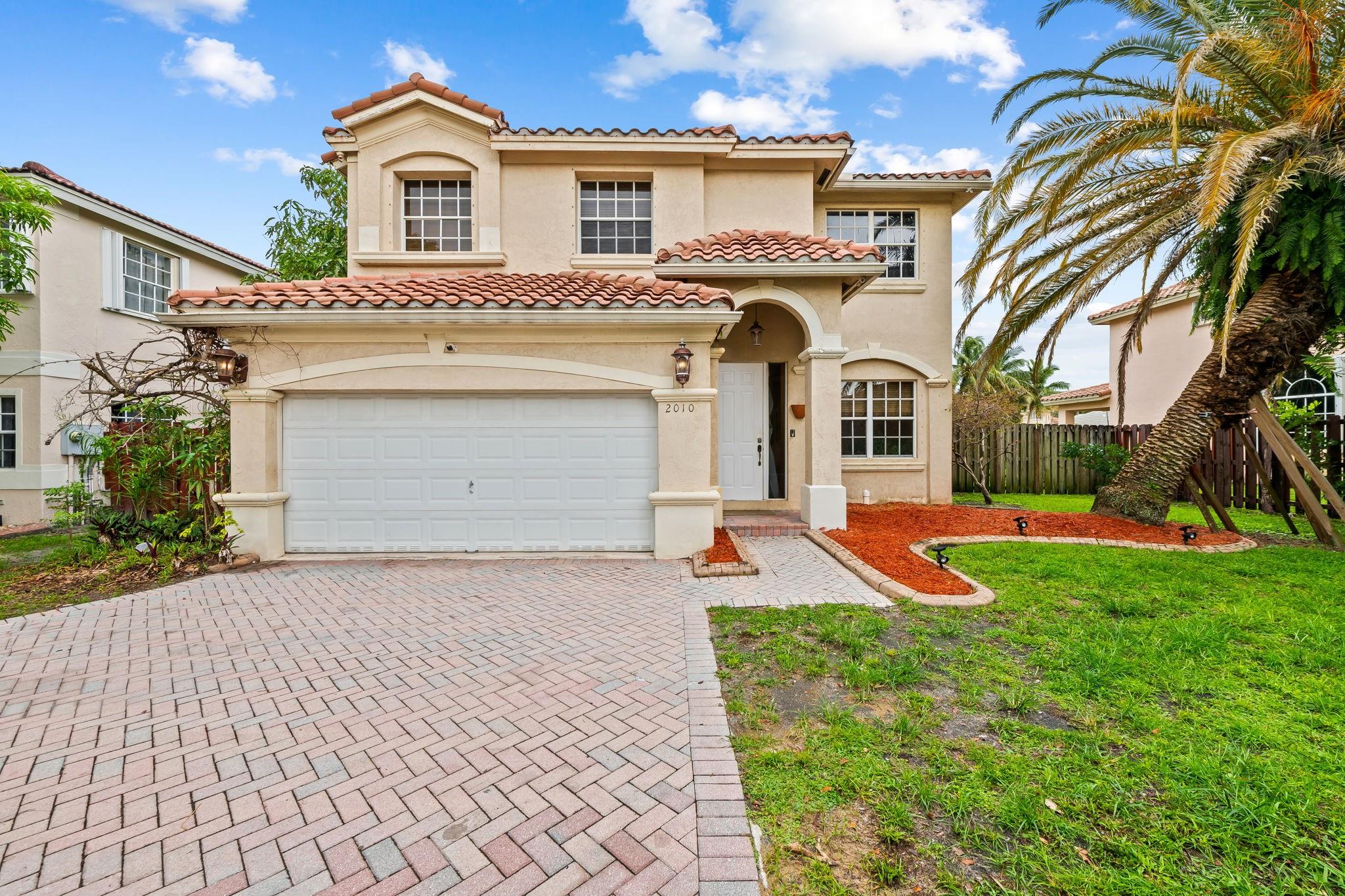 2010 NW 99th Ave