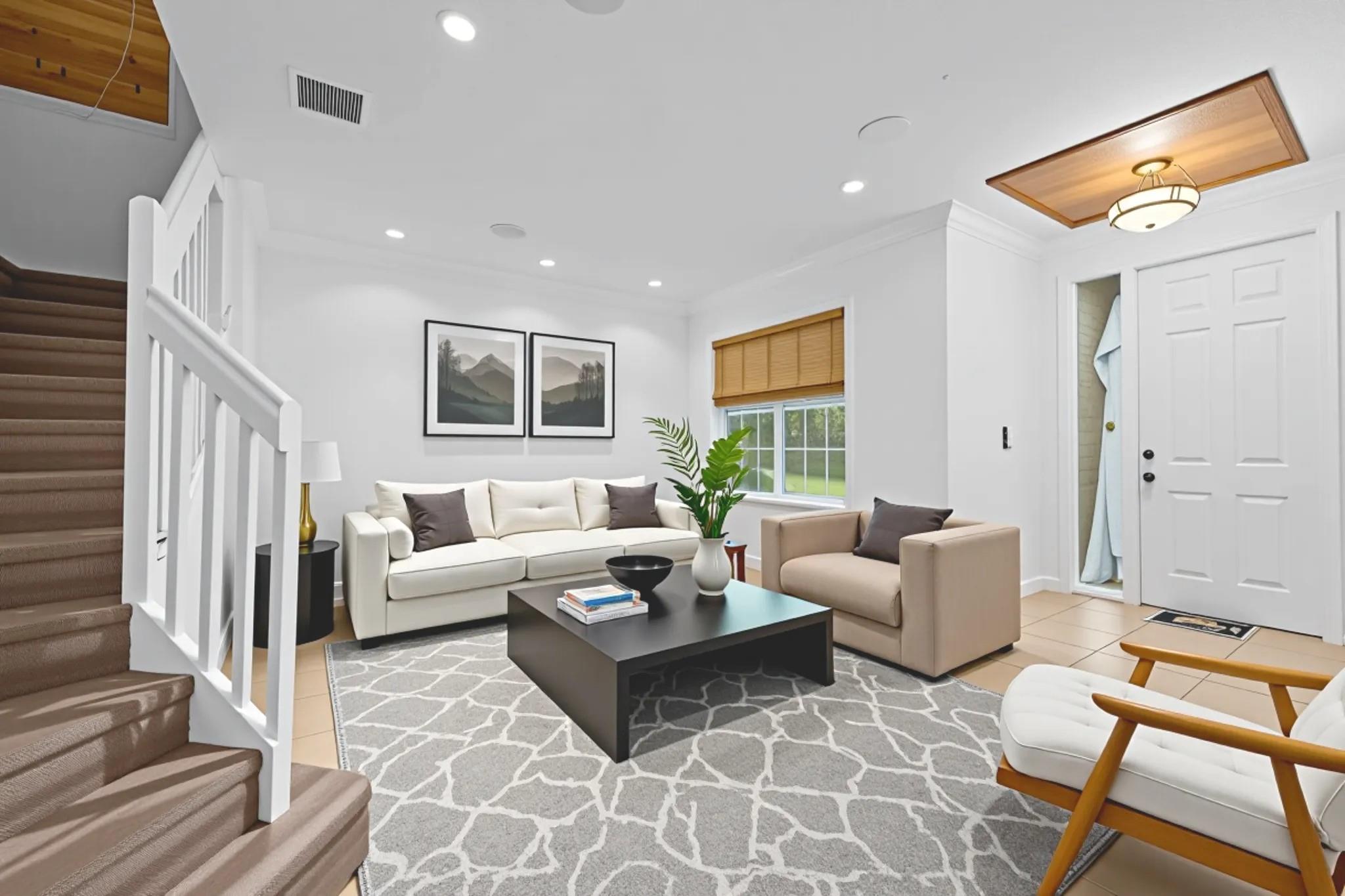 2010 NW 99th Ave