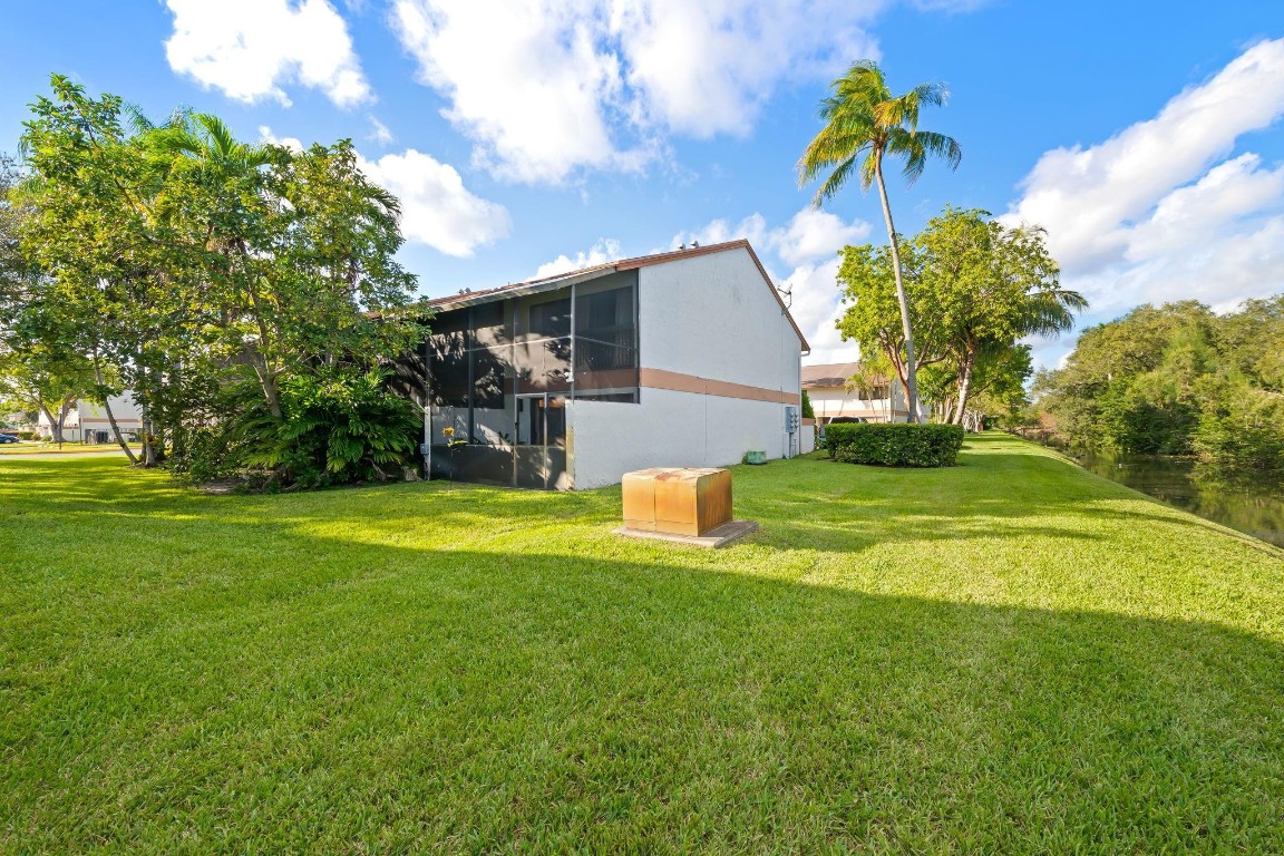 4260 SW 70th Ter 4260