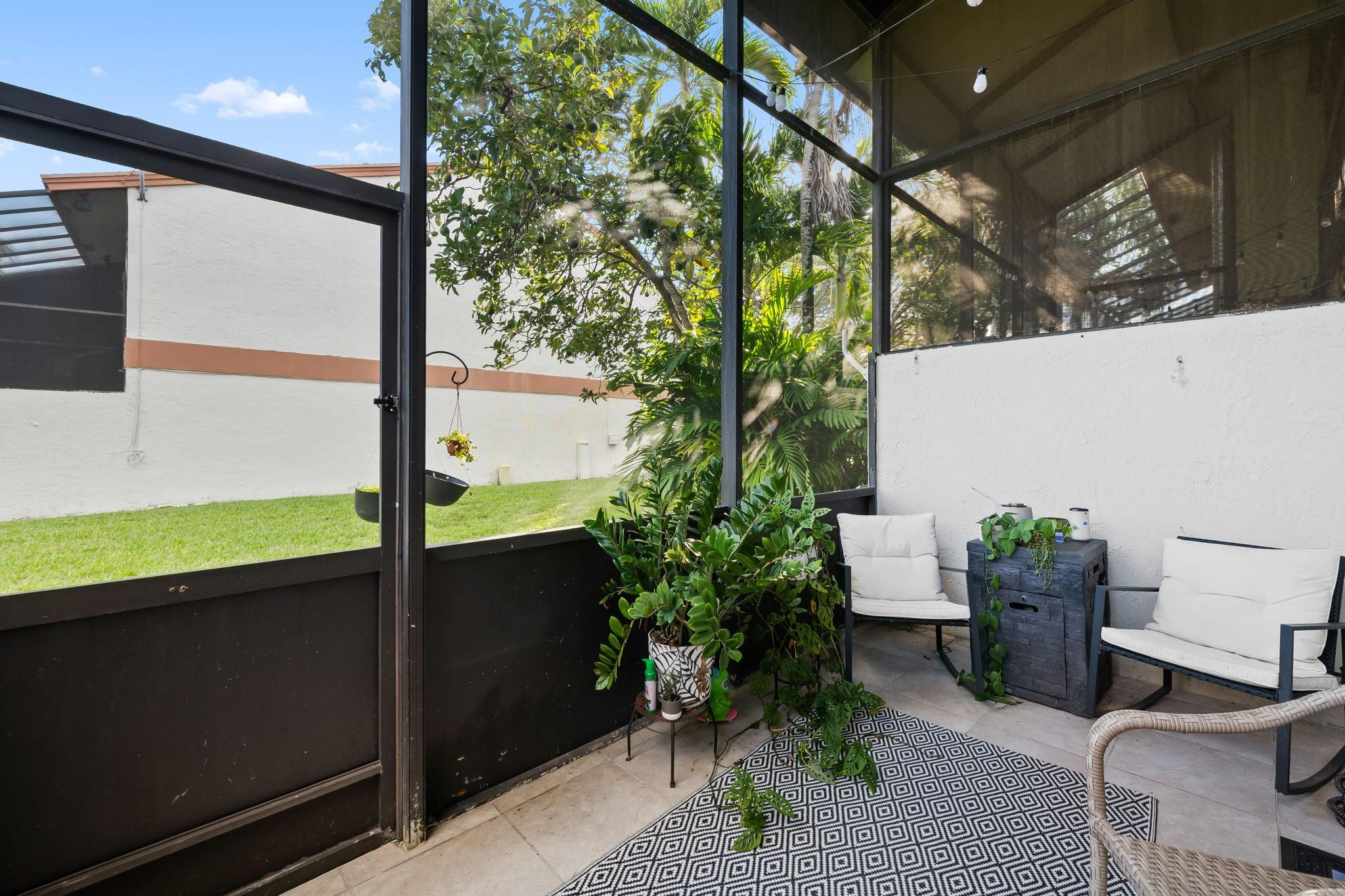 4260 SW 70th Ter 4260