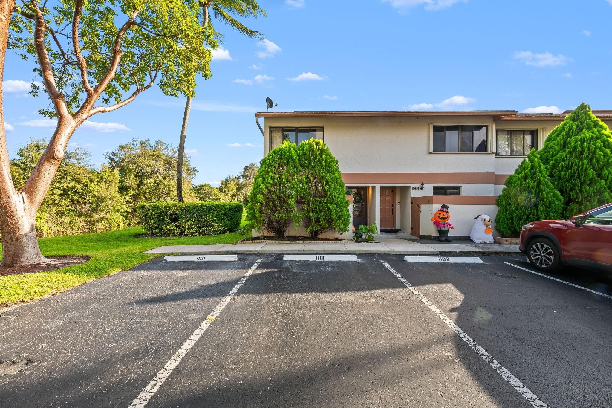 4260 SW 70th Ter 4260