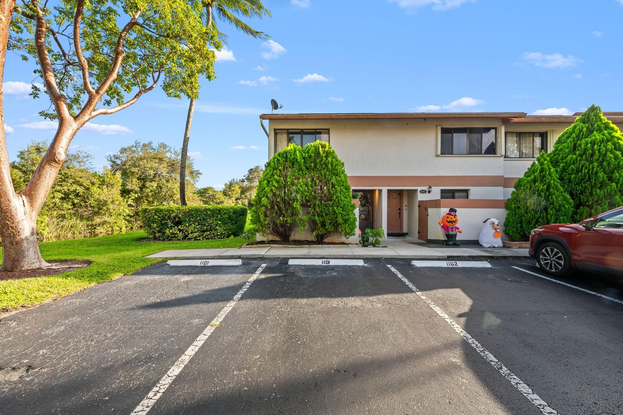 4260 SW 70th Ter 4260