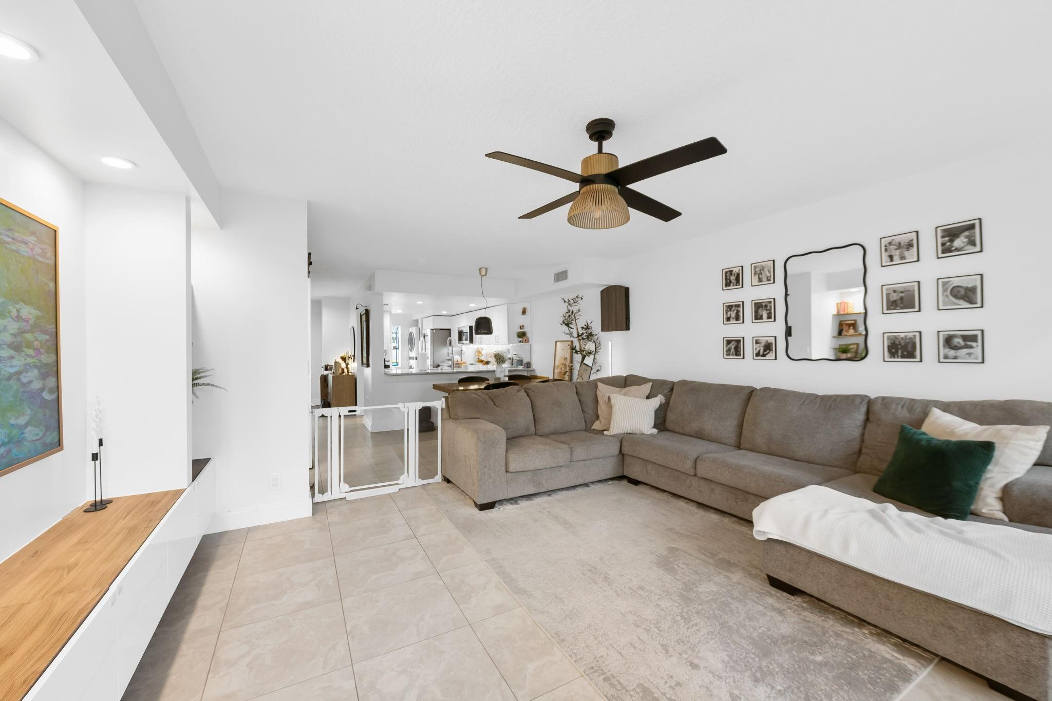 4260 SW 70th Ter 4260