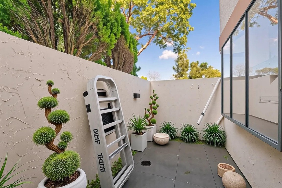 4260 SW 70th Ter 4260