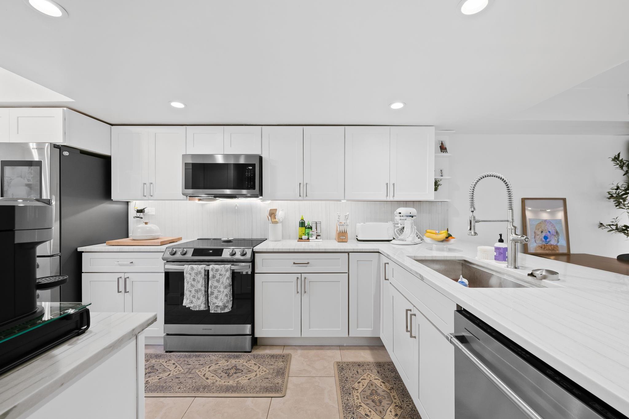 4260 SW 70th Ter 4260