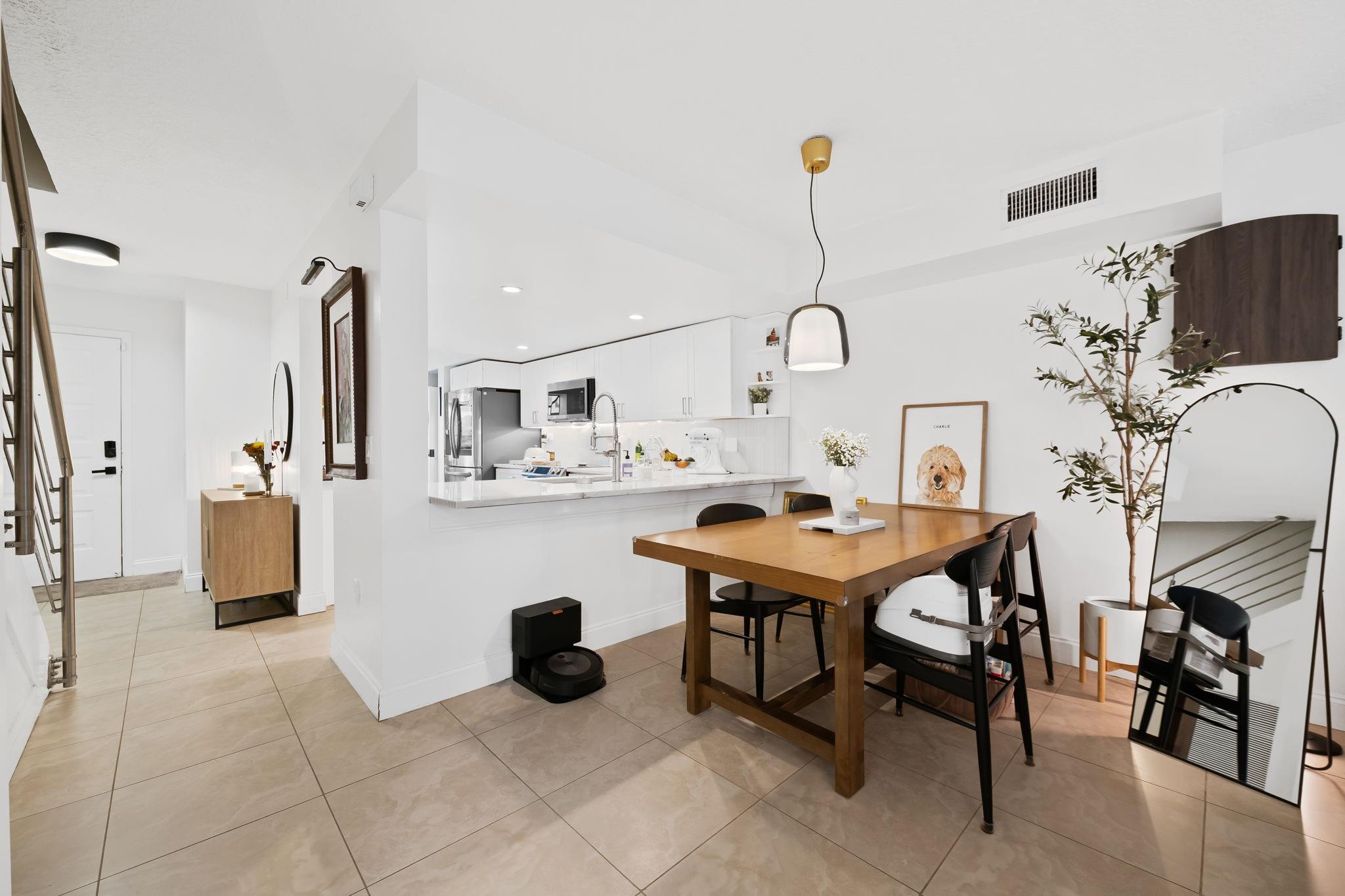 4260 SW 70th Ter 4260