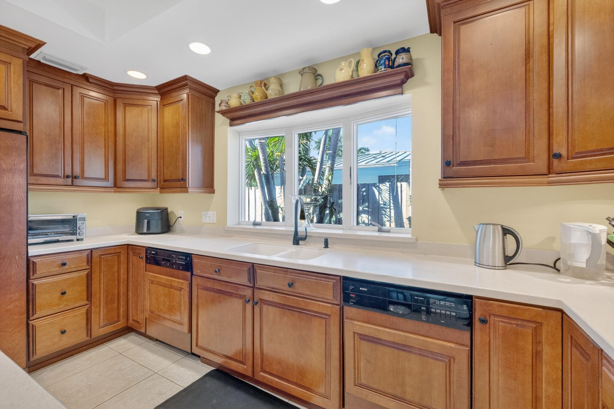 2871 NE 26th Court, Fort Lauderdale