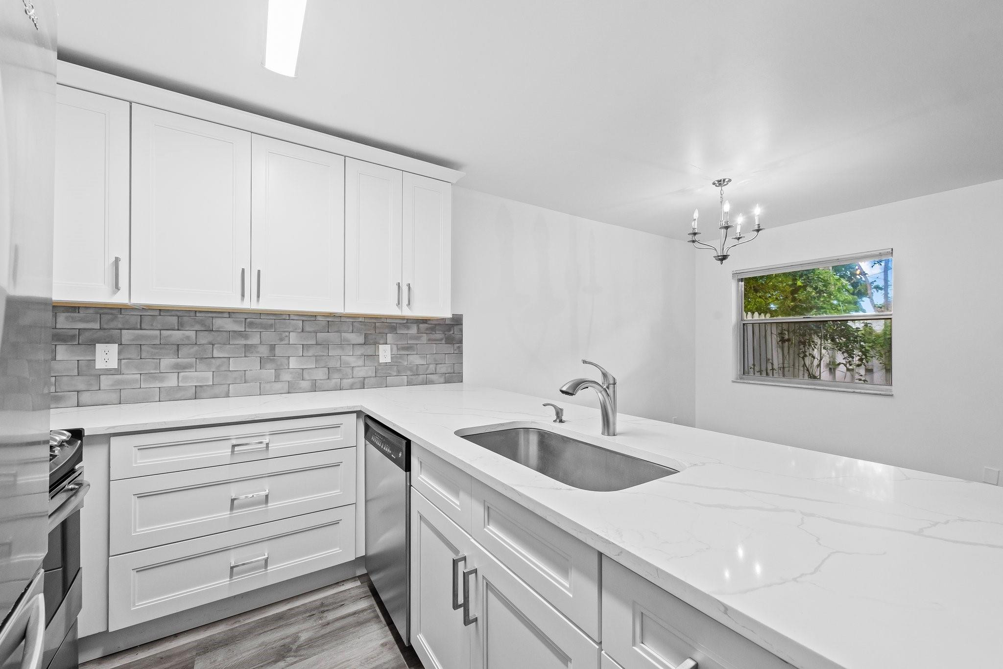 822 Crystal Lake Drive 822