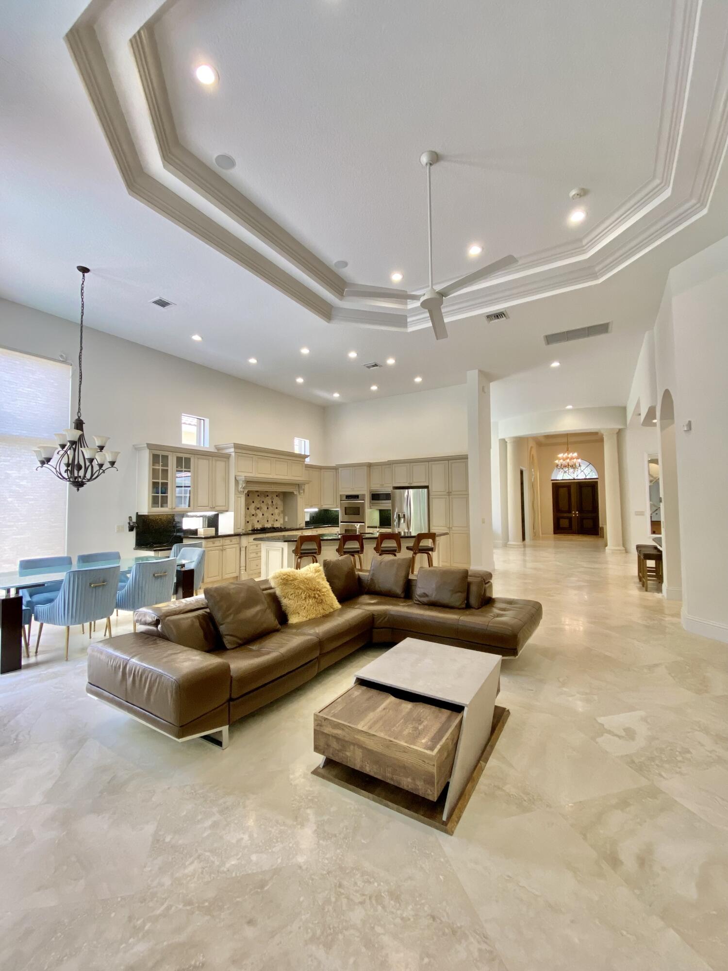 17754 Lake Azure Way