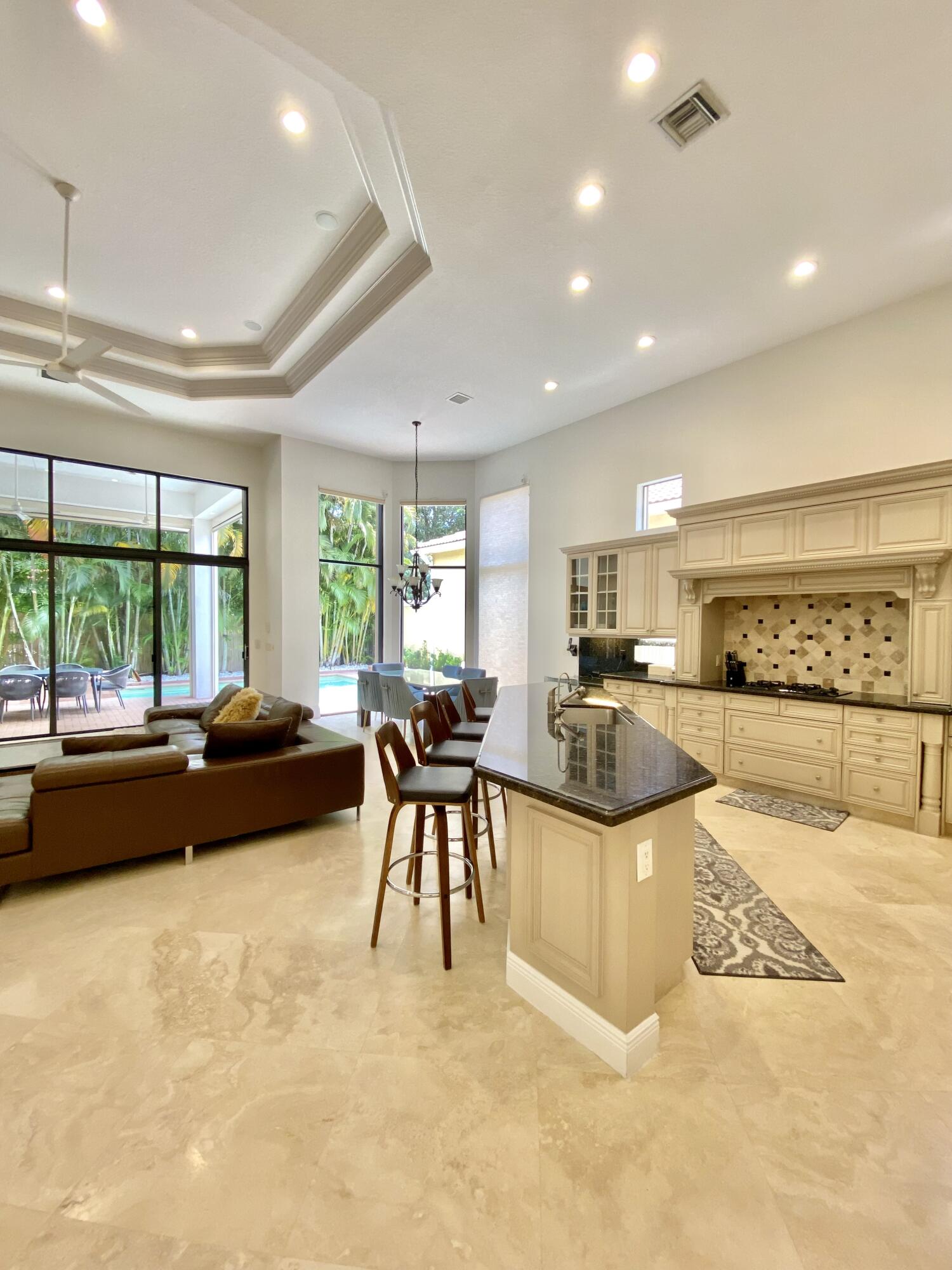 17754 Lake Azure Way