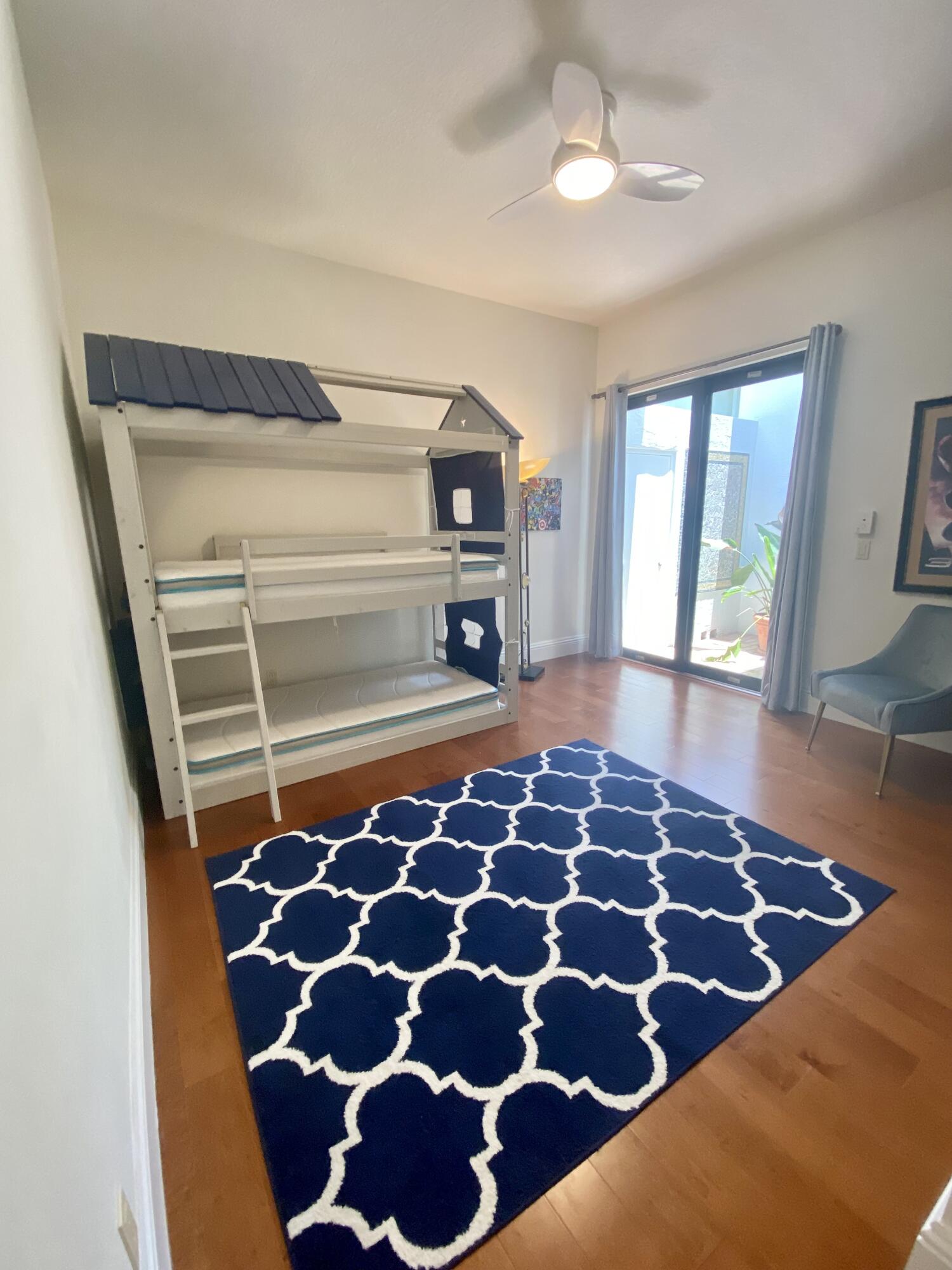 17754 Lake Azure Way