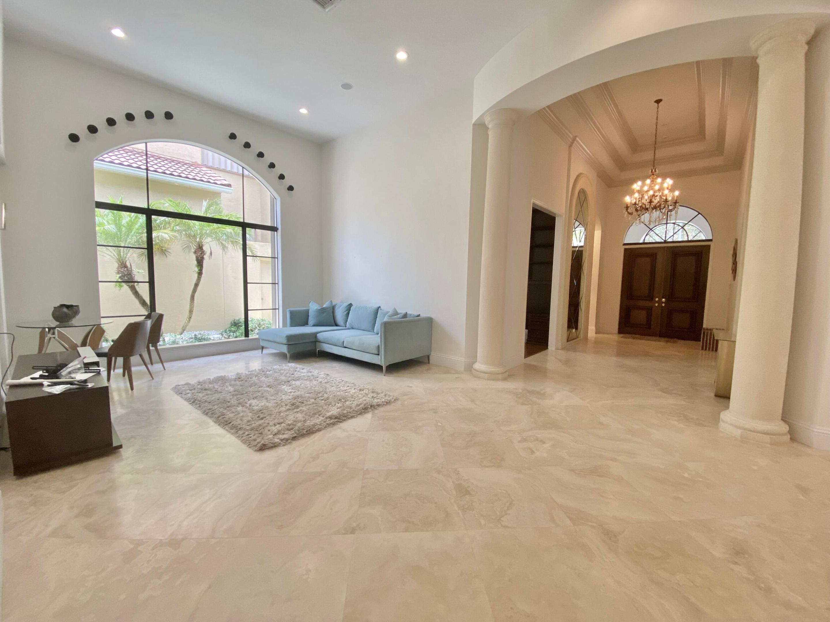 17754 Lake Azure Way