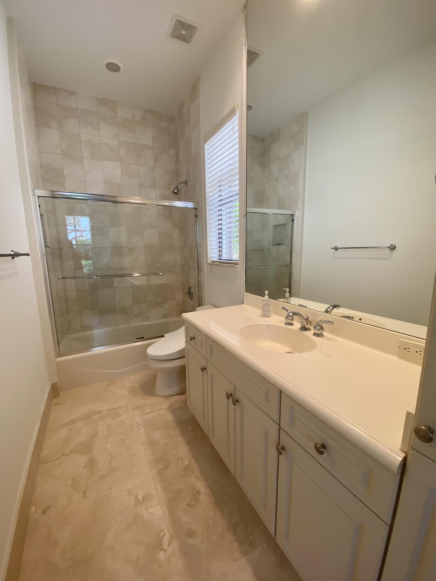 17754 Lake Azure Way