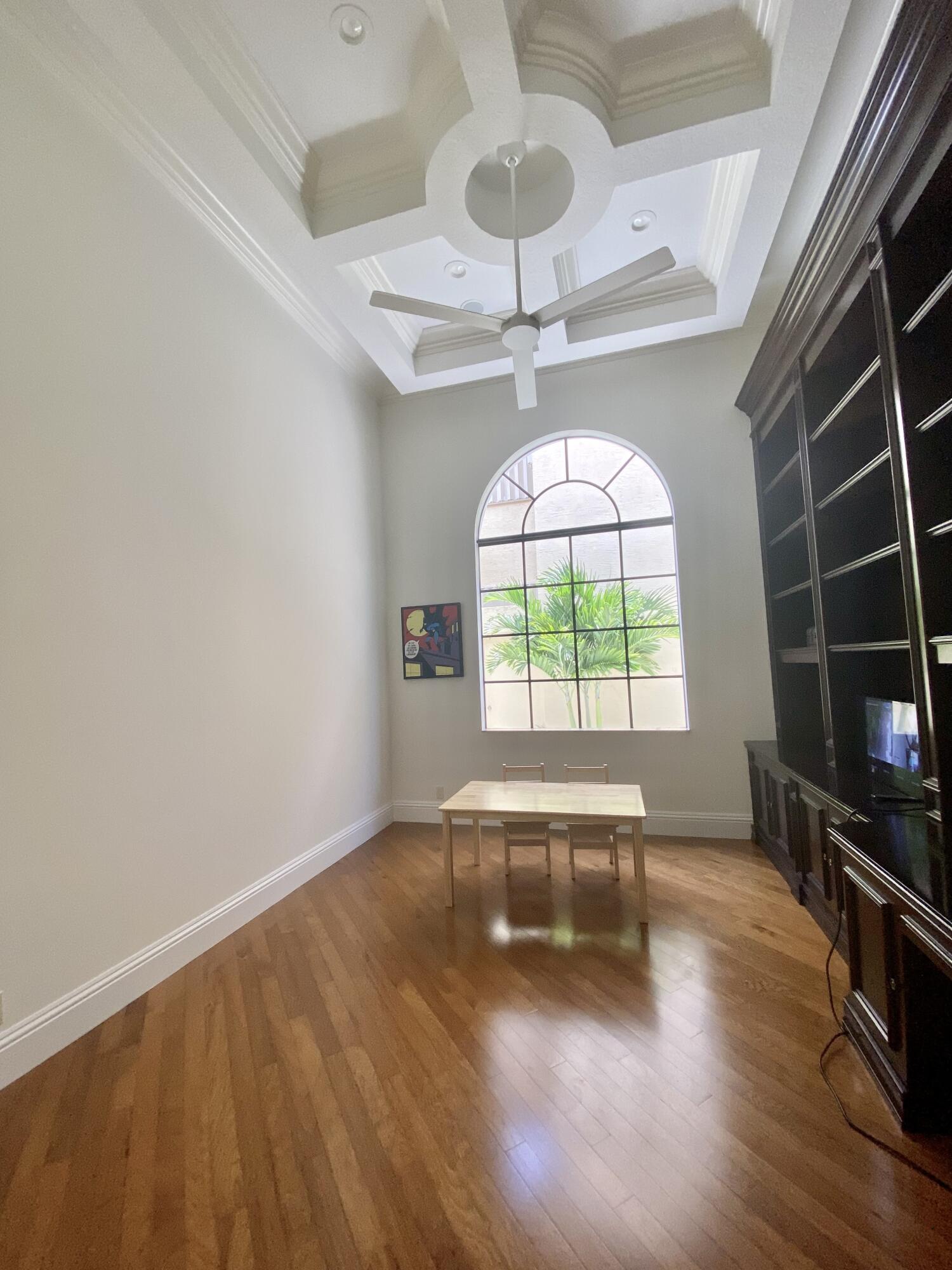 17754 Lake Azure Way